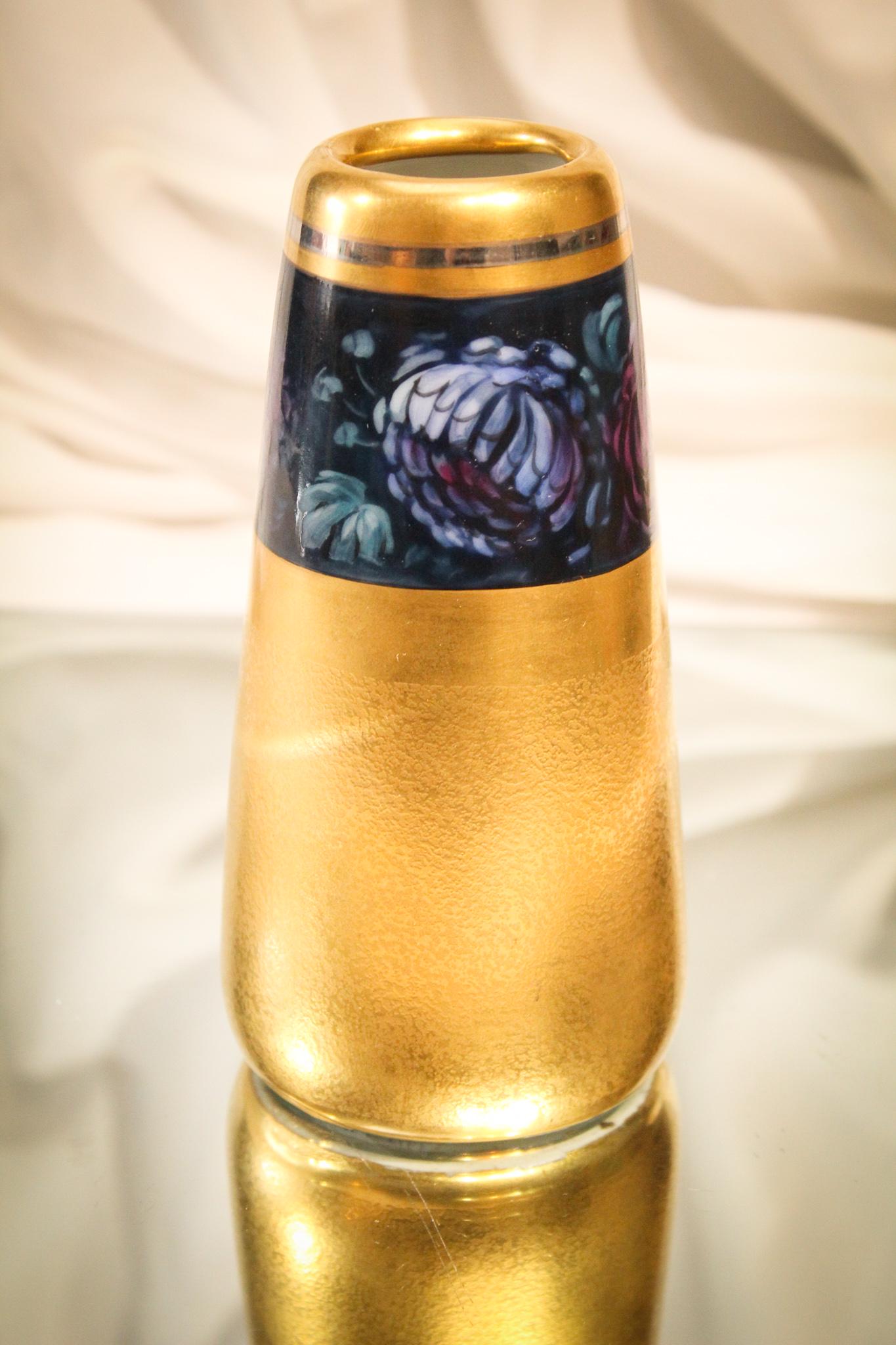 Pickard Vase All Over gold Hand painted Porcelain Vase (1 of 4)