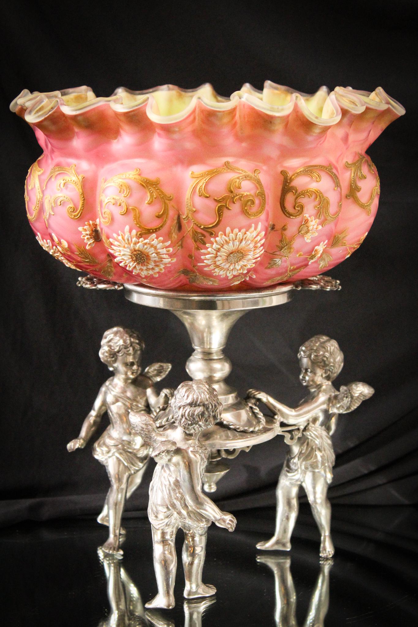 Fantastic Mother of Pearl Enameled Victorian Silverplate Cherub Brides Bowl (1 of 12)