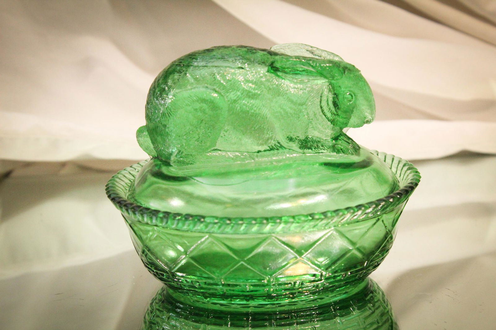 Greentown Glass Victorian Green Rabbit on a Nest (1 of 4)