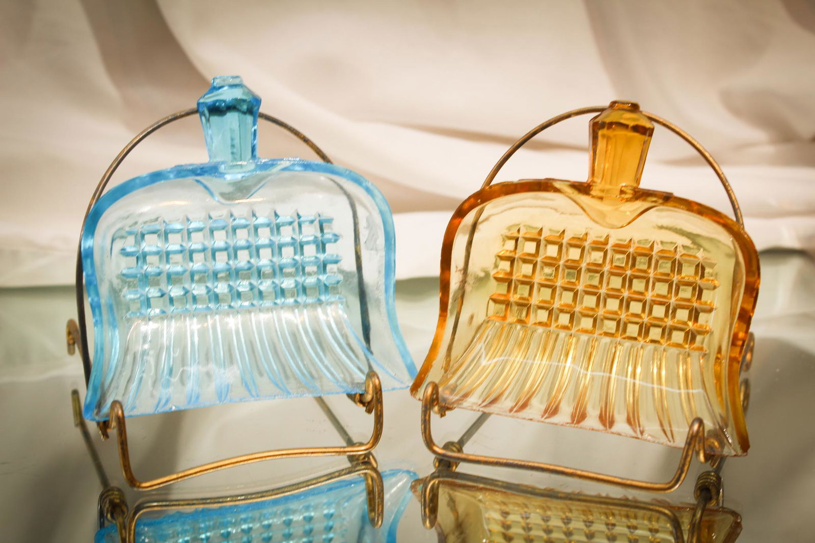 Pr Greentown Glass Victorian Novelty Blue & Amber Dust Pan (1 of 4)