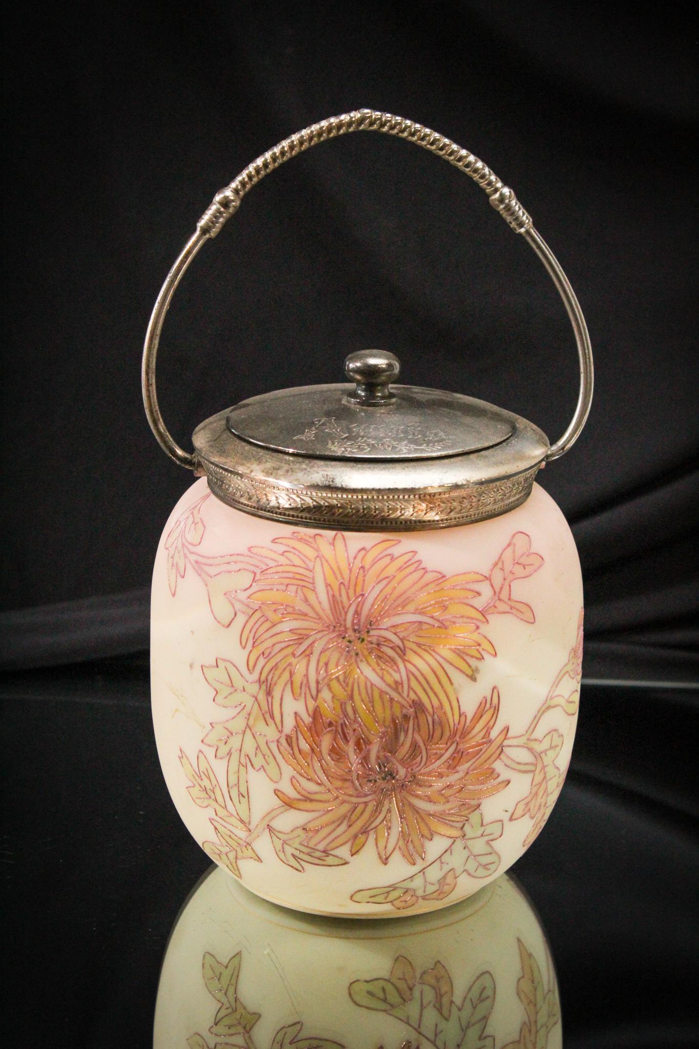 Mt. Washington Crown Milano Victorian Biscuit Jar (1 of 5)