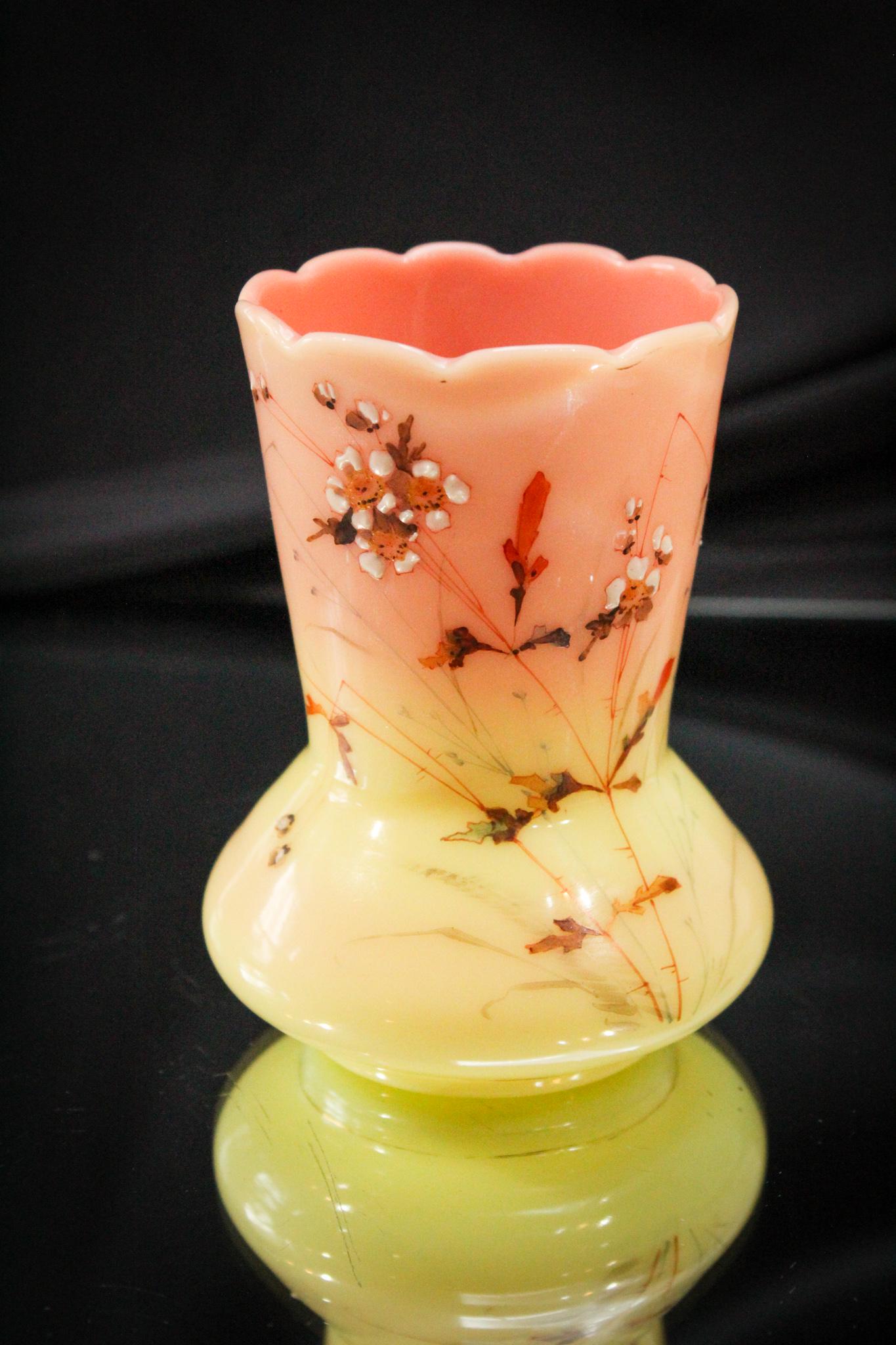 Mt. Washington Burmese Decorated Victorian Glossy Spooner (1 of 4)