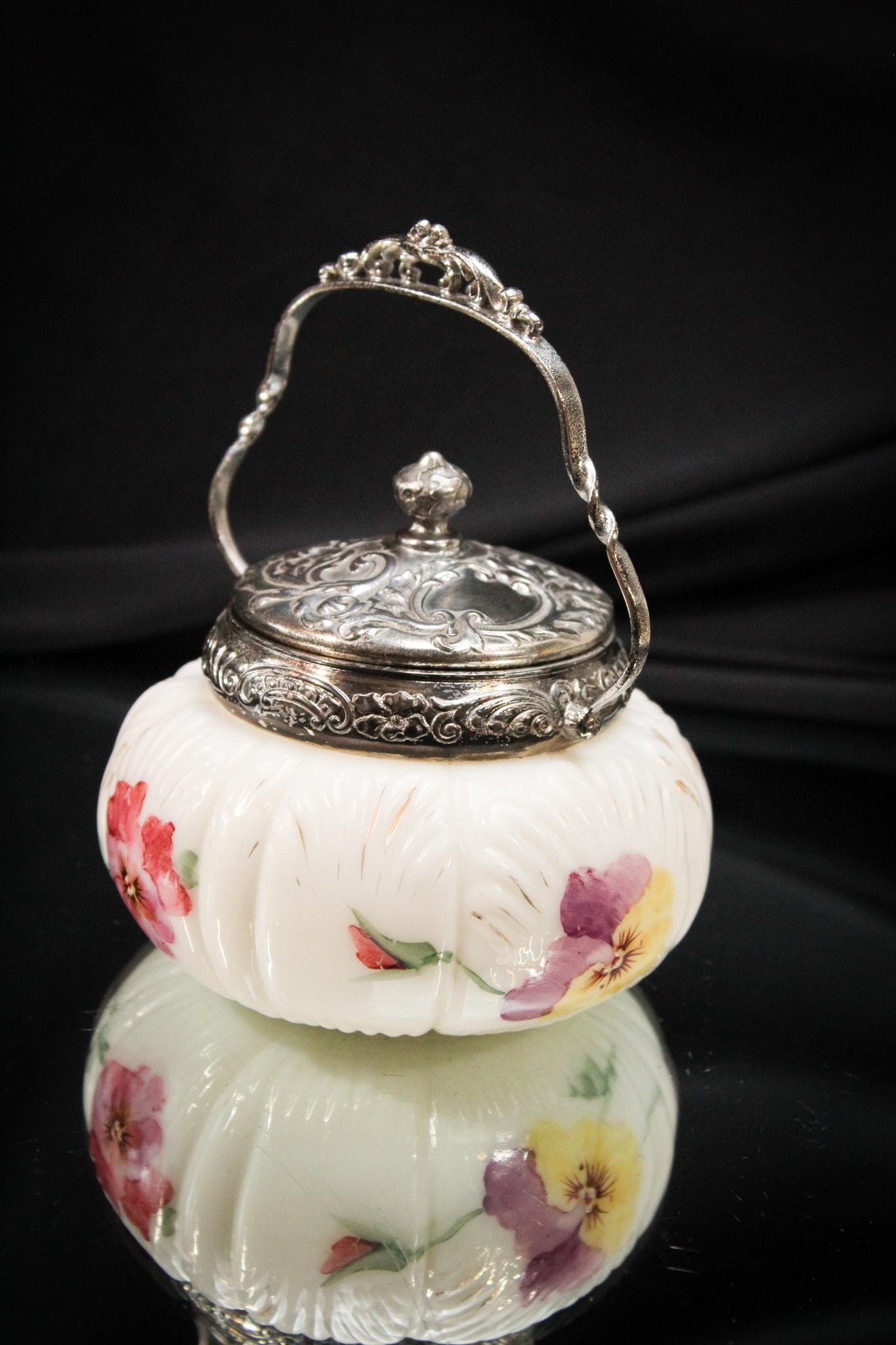 Mt. Washington Colonial Ware decorated Victorian Marmalade Jar (1 of 6)