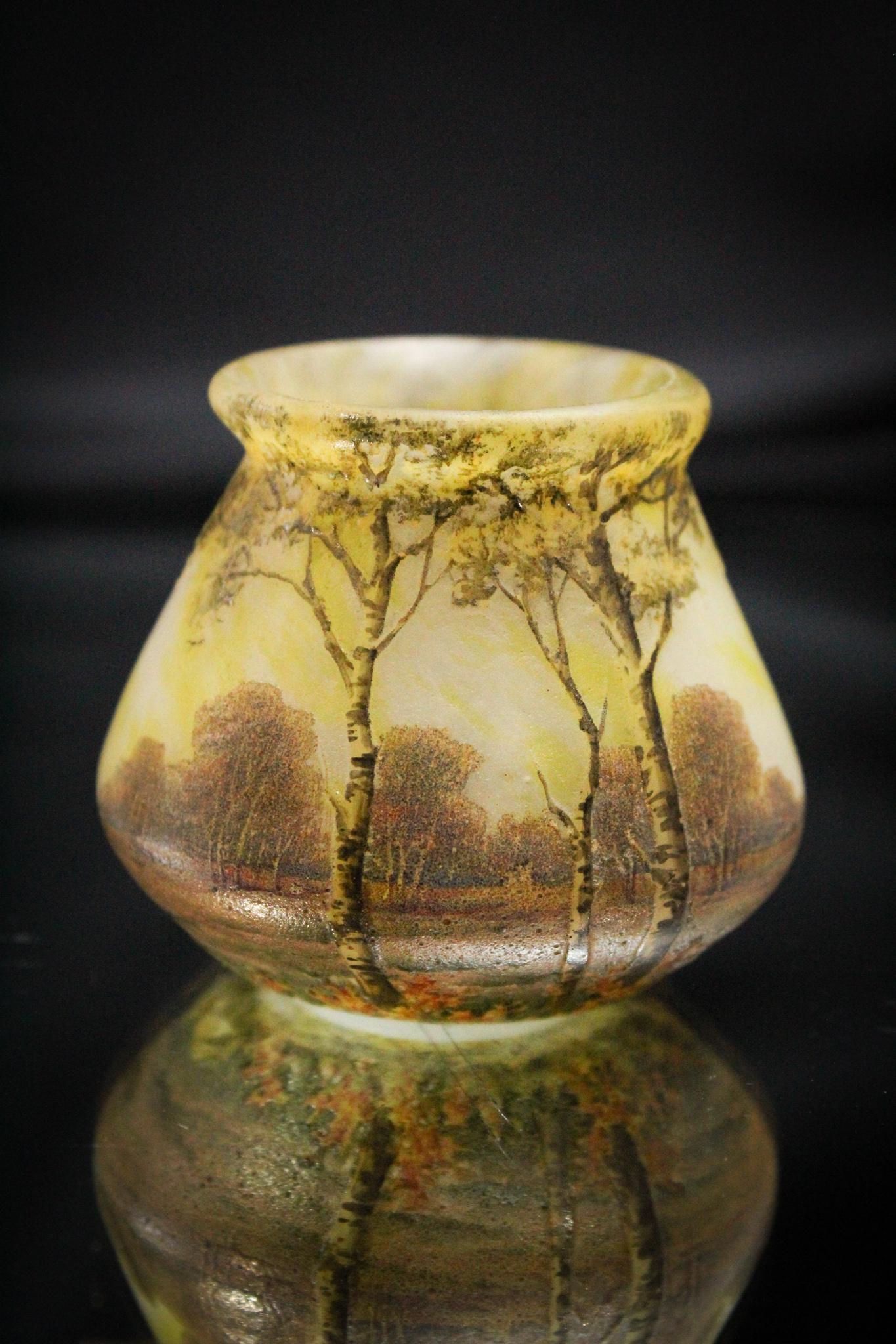 Rare signed Daum Nancy Forst Scene Cameo Toothpick Holder (1 of 5)