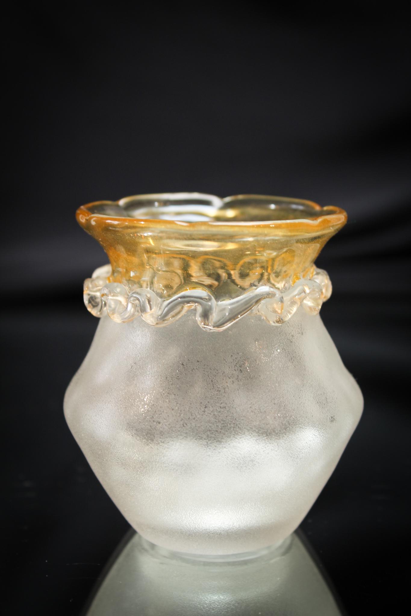 Pomona Rigaree Victorian Toothpick Holder: Beautiful Victorian Pomona toothpick holder with applied rigaree. Such a pretty piece and so understated. This is a choice example. Measures 2 3/4" tall.