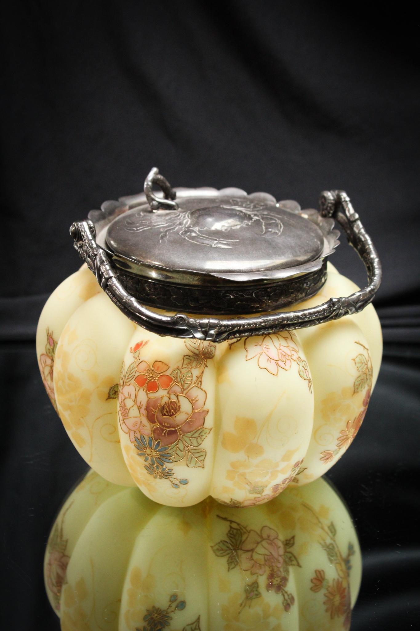 Mt. Washington Crown Milano Victorian Biscuit Jar (1 of 8)