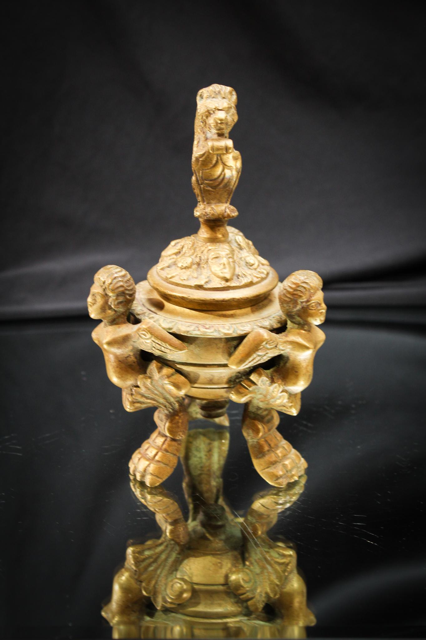 Victorian Monkey Antique Ink Well (1 of 6)