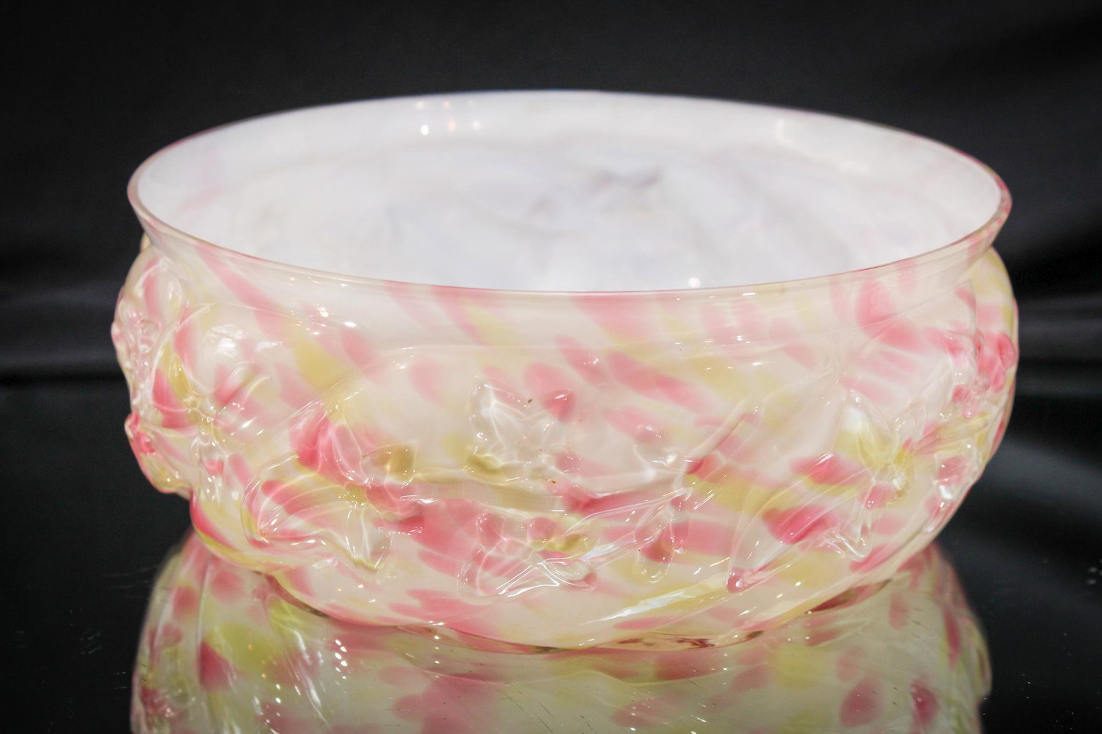 Northwood Royal Ivy Cased Rainbow Spatter 8" Bowl: This is one of our favorite patterns. Northwood's Royal Ivy pattern in the cased rainbow spatter coloring. How pretty. Can you imagine the whole set? We could. Bowl measures 3 1/4" tall.