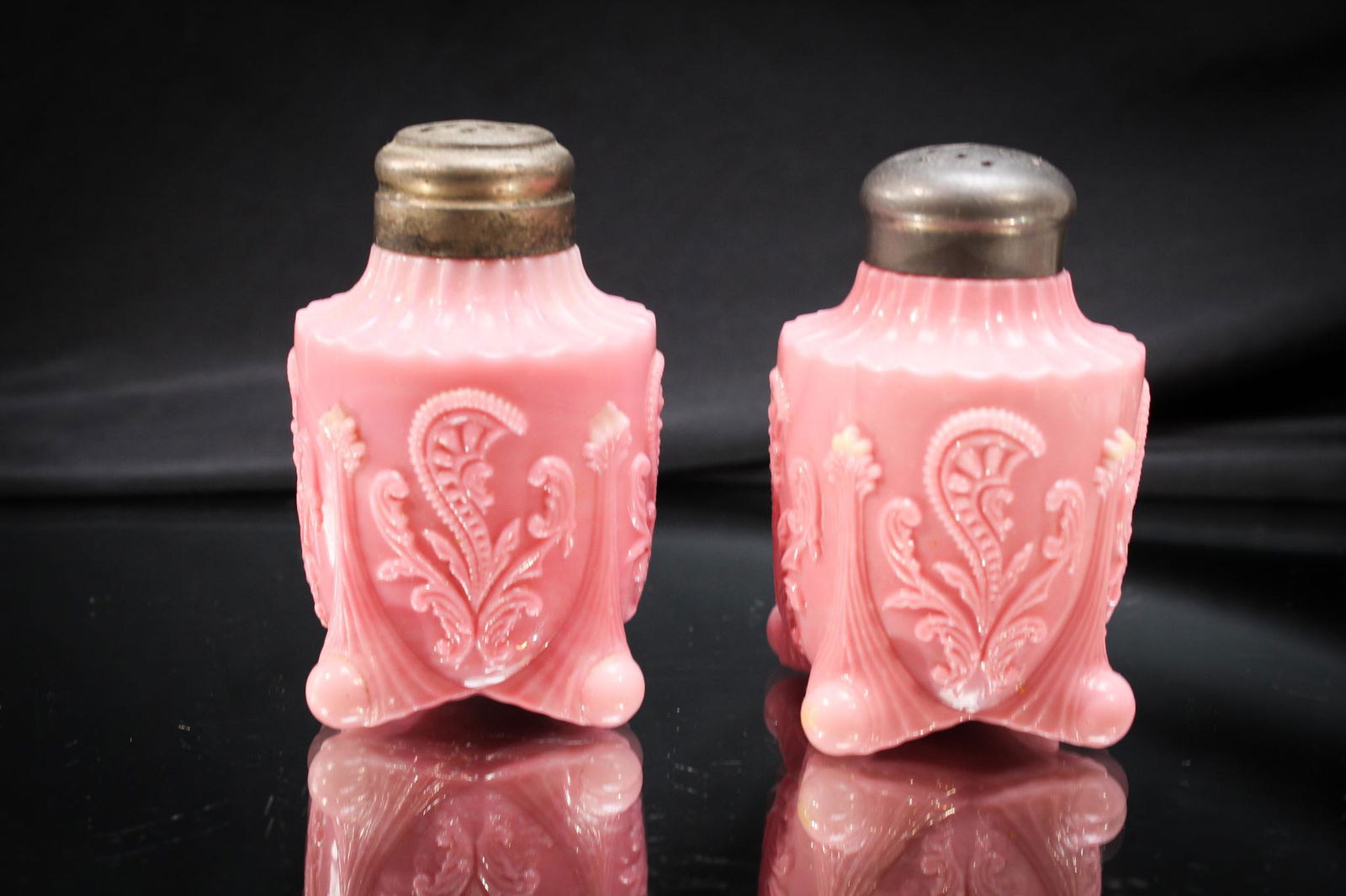 Pair Victorian Pink Slag Northwood Inverted Fan & Feather Salt Shakers (1 of 4)