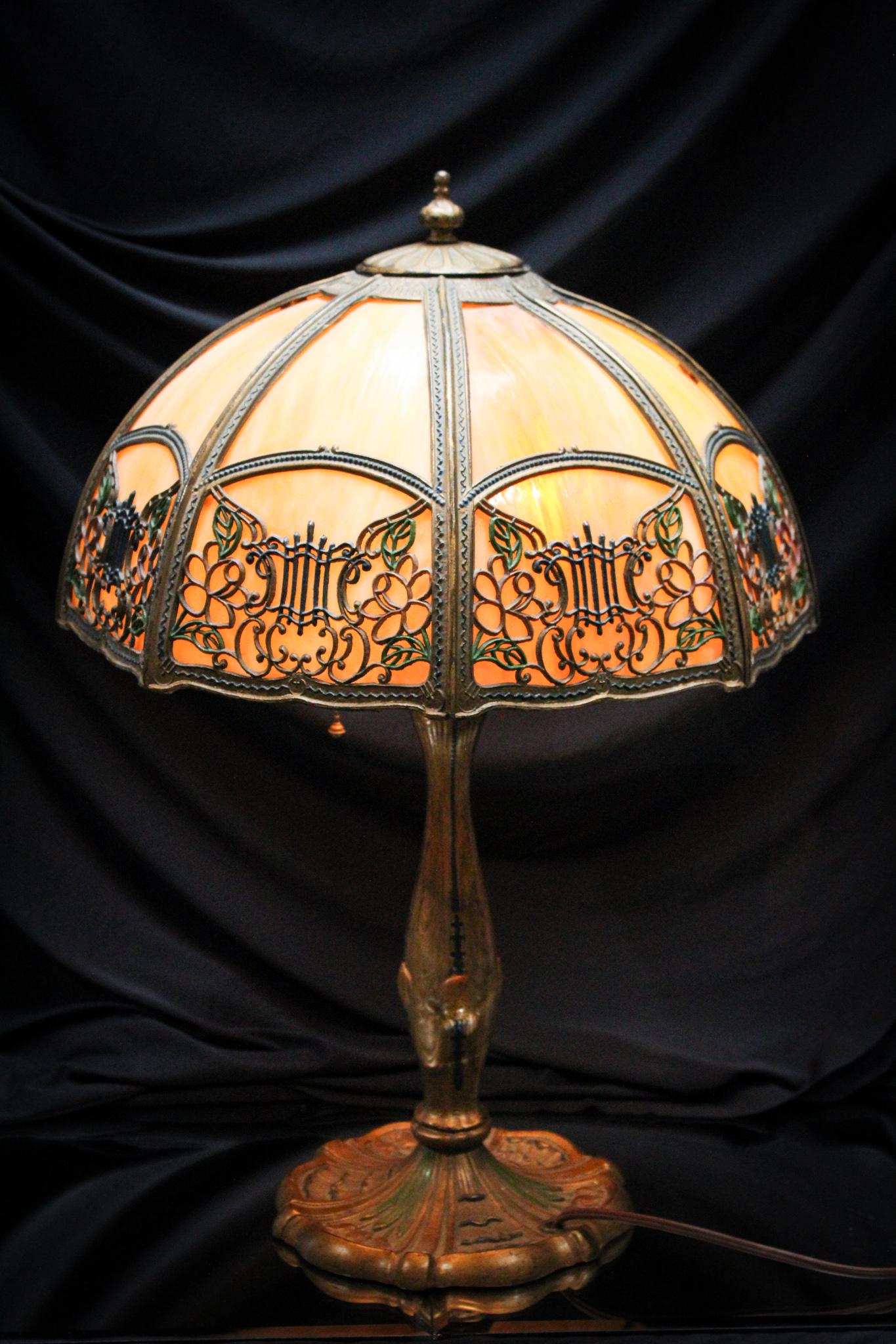 Arts & Crafts Bent Panel Caramel Slag Filigree Table Lamp: Nice Arts & Crafts period Bent Panel with filigree caramel slag lamp. All original paint. Nice offering. Measures 23" by 16".