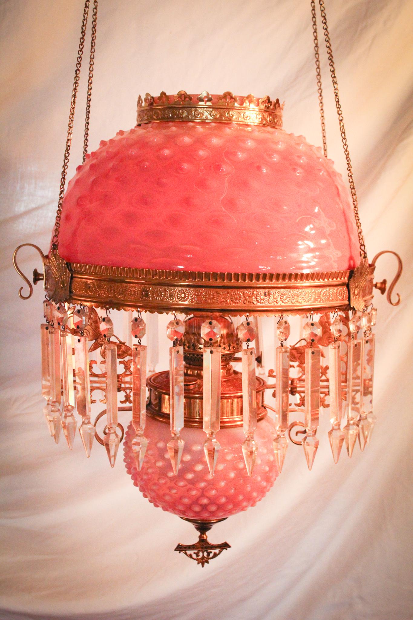 Phantasmic Hobb's Peachblow Opalescent Hobnail Library Parlor Lamp (1 of 7)