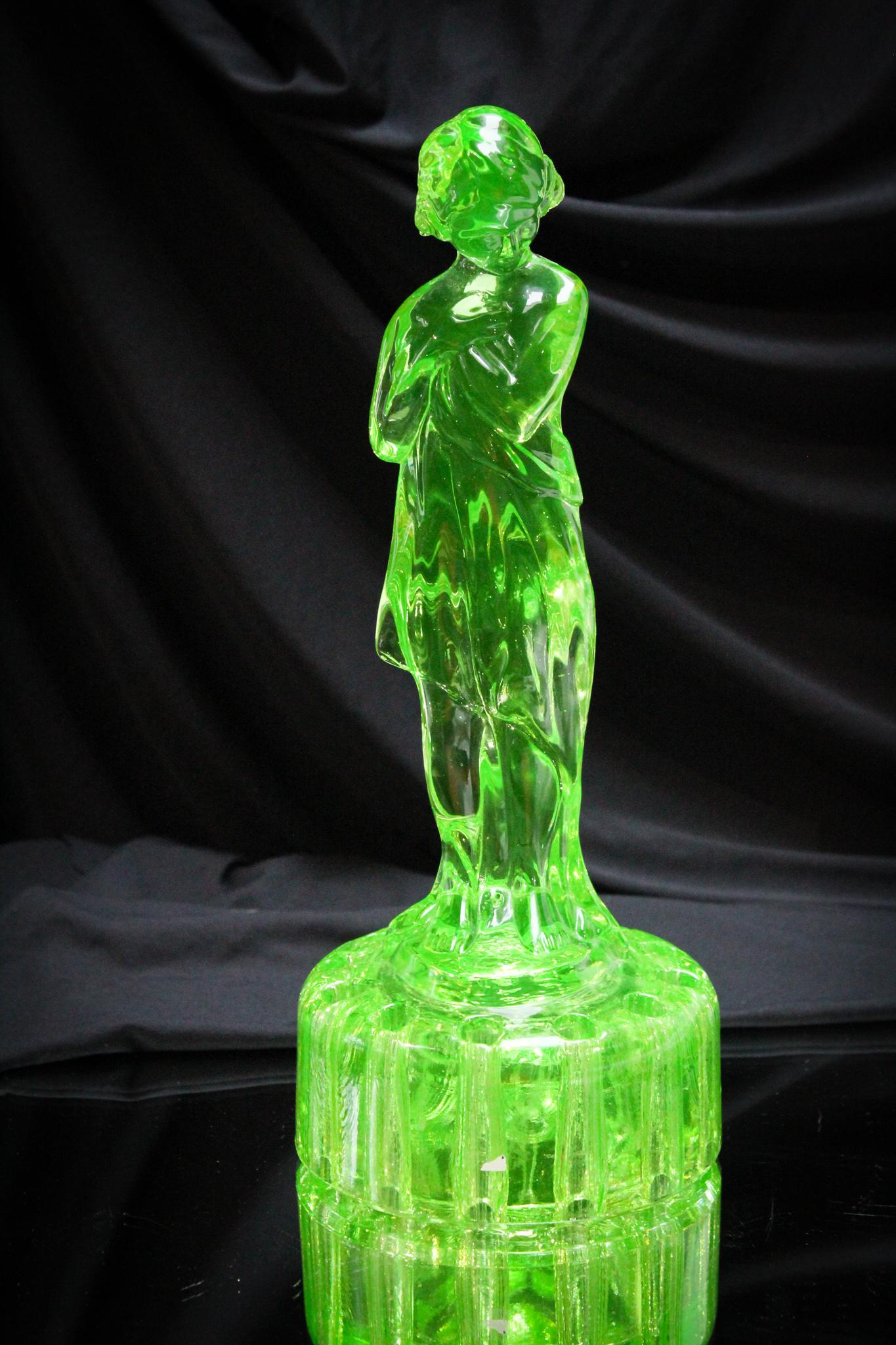 Cambridge Light Emerald Uranium 13" Draped Lady Flower Frog (1 of 4)