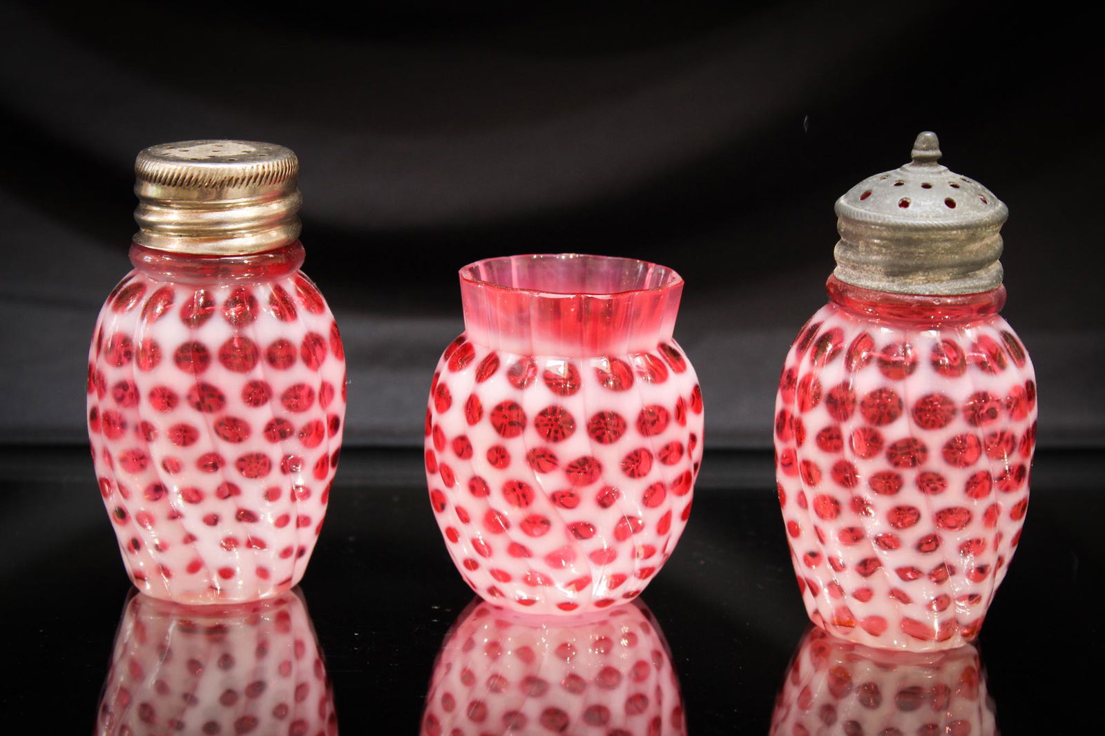 Hobb's Cranberry Opalescent Windows Sugar Shaker & Toothpick (1 of 6)