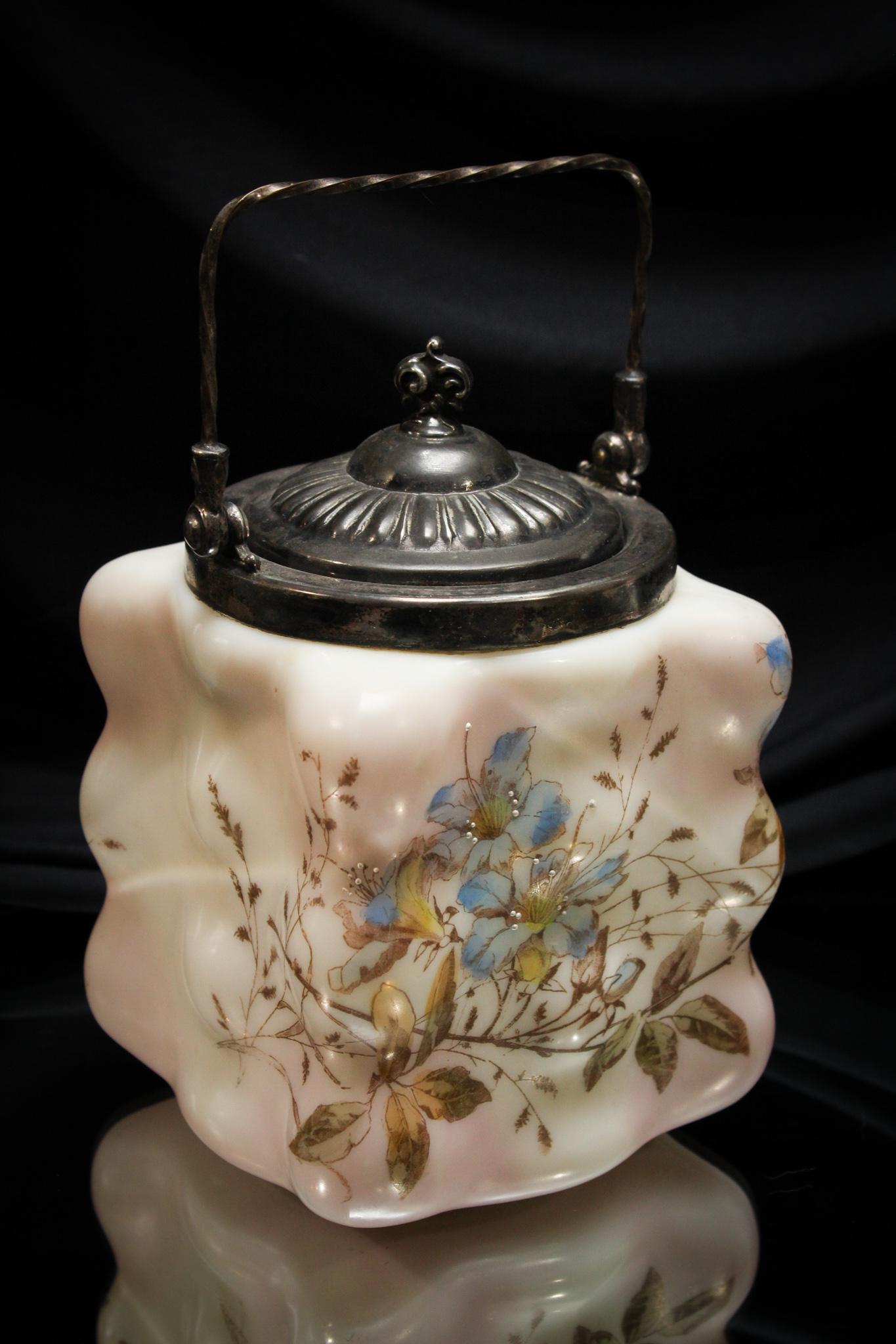 Wavecrest Egg Crate Mold Victorian Glass Biscuit Jar (1 of 7)