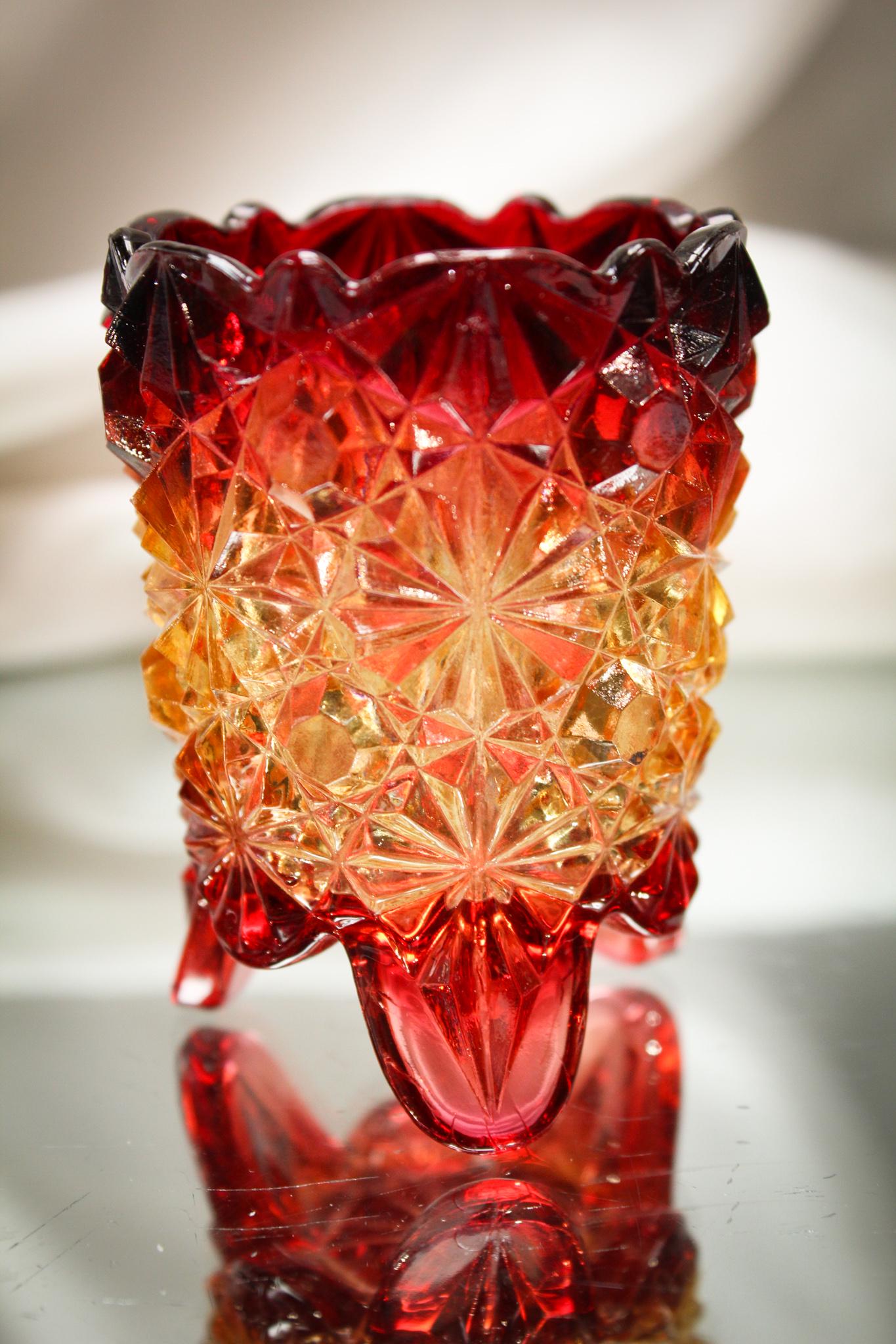 Hobb's Daisy Button Amberina Toothpick Holder (1 of 3)