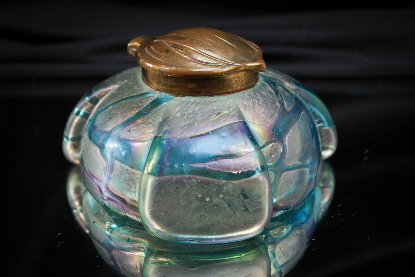 Kralik Blue Irridescent Art Glass Inkwell (1 of 5)