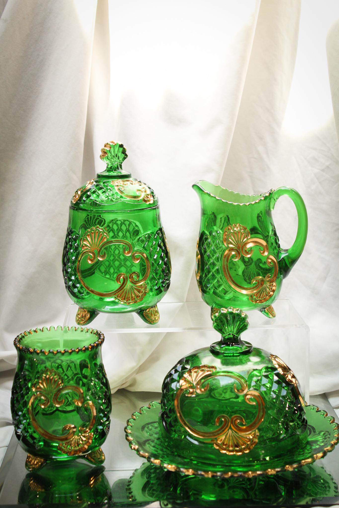 Victorian Riverside Glass Table Set (1 of 12)