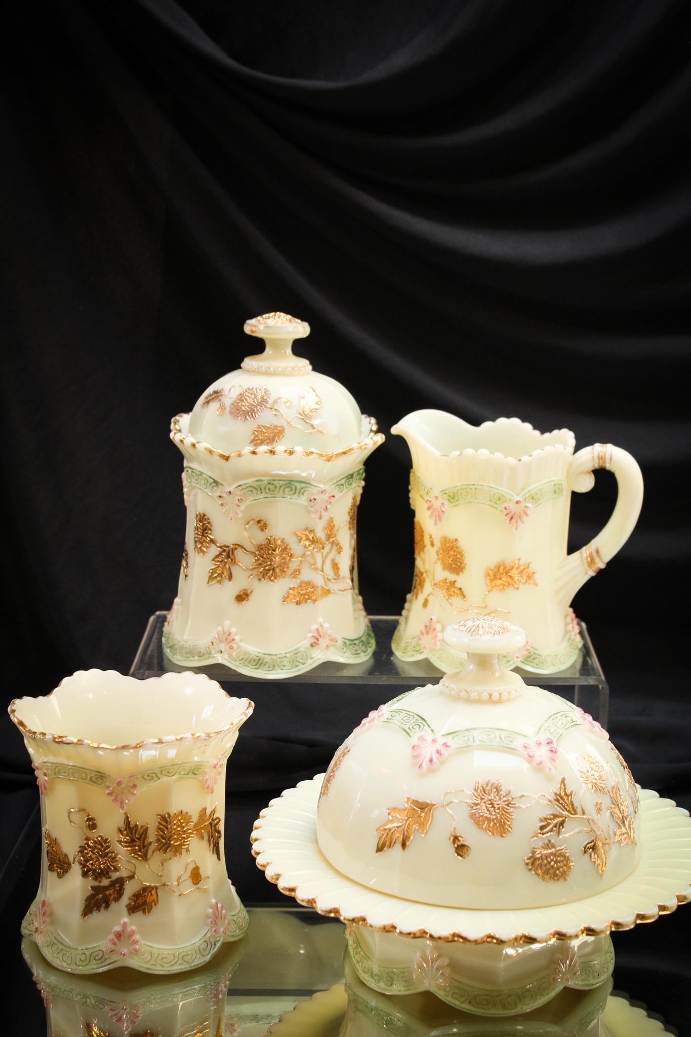 Northwood Custard Victorian Glass Table Set (1 of 11)