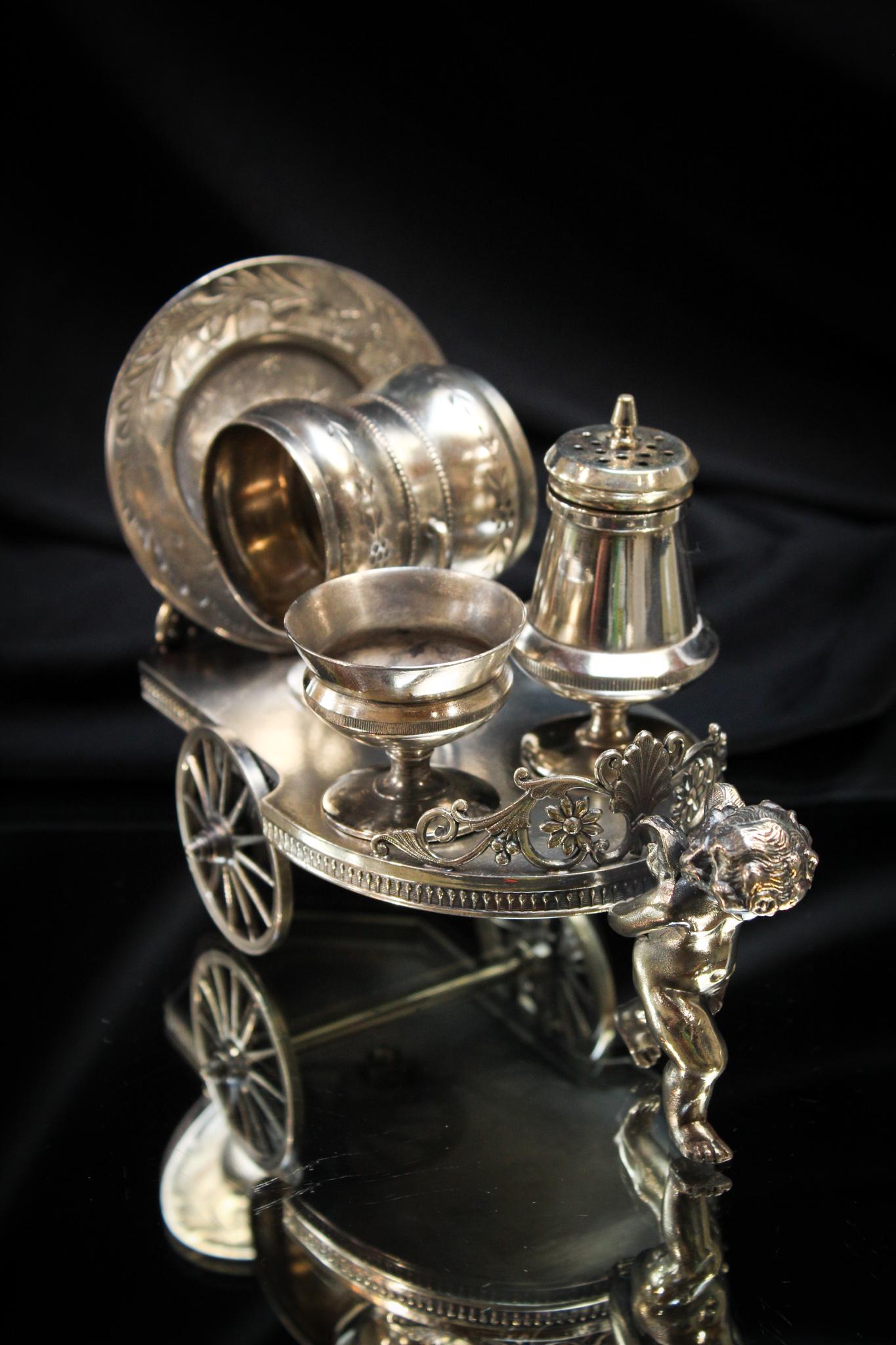 Victorian Silverplate Cherub Condiment Napkin Ring (1 of 8)