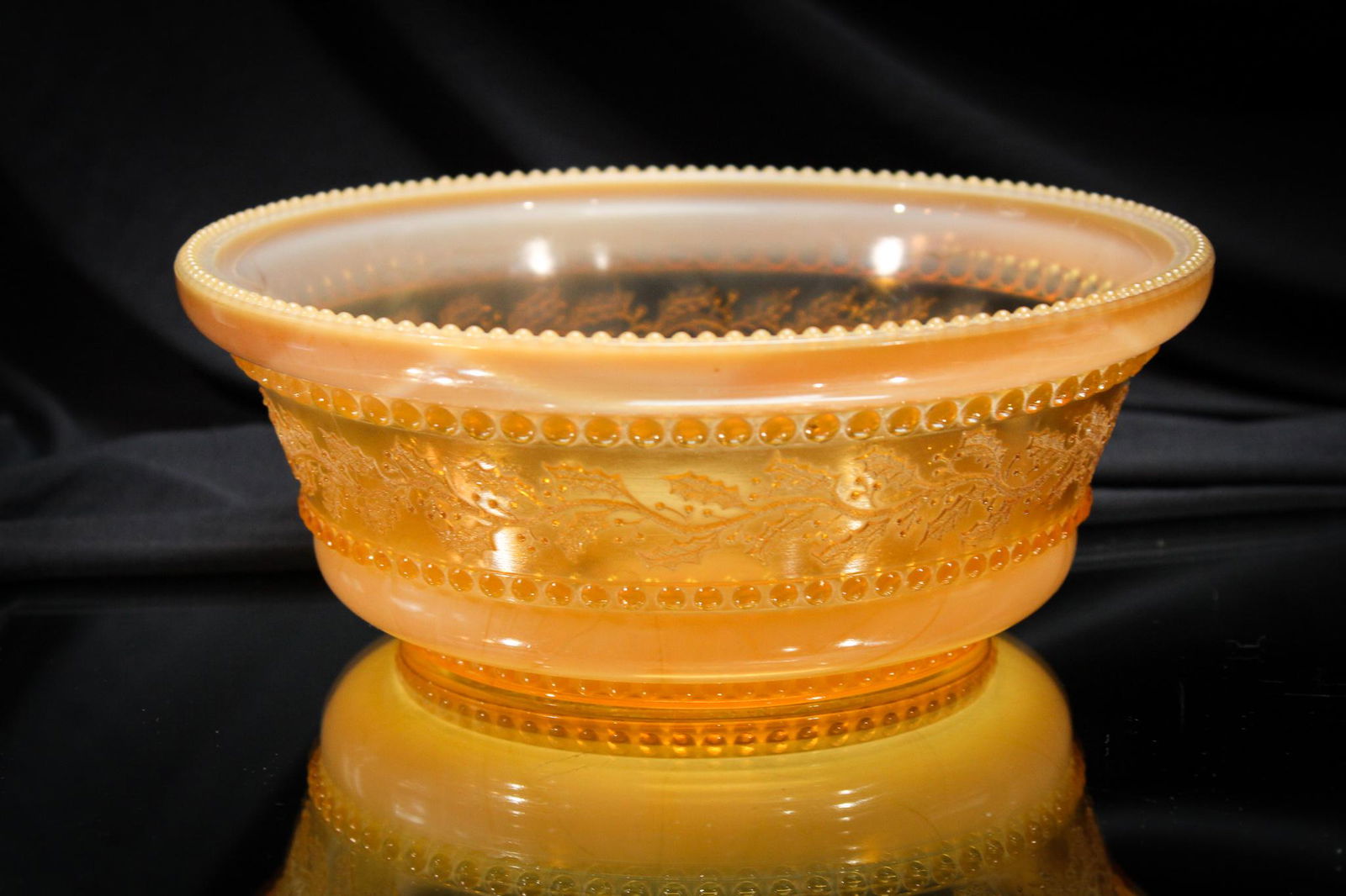 Greentown Holly Amber Variant Base Master Berry Bowl (1 of 6)