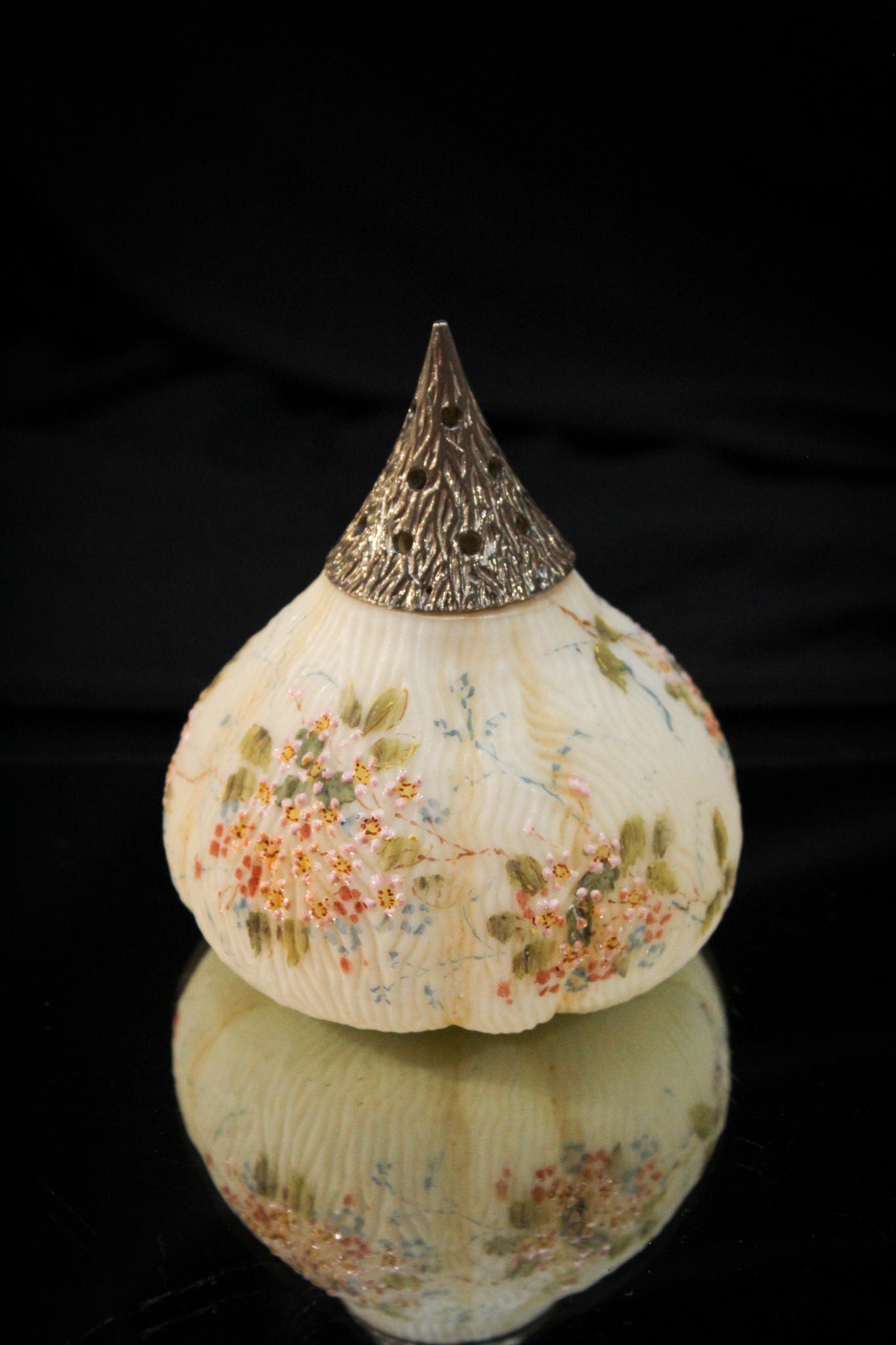 Mt. Washington Glass Victorian Fig Mold Sugar Shaker (1 of 4)