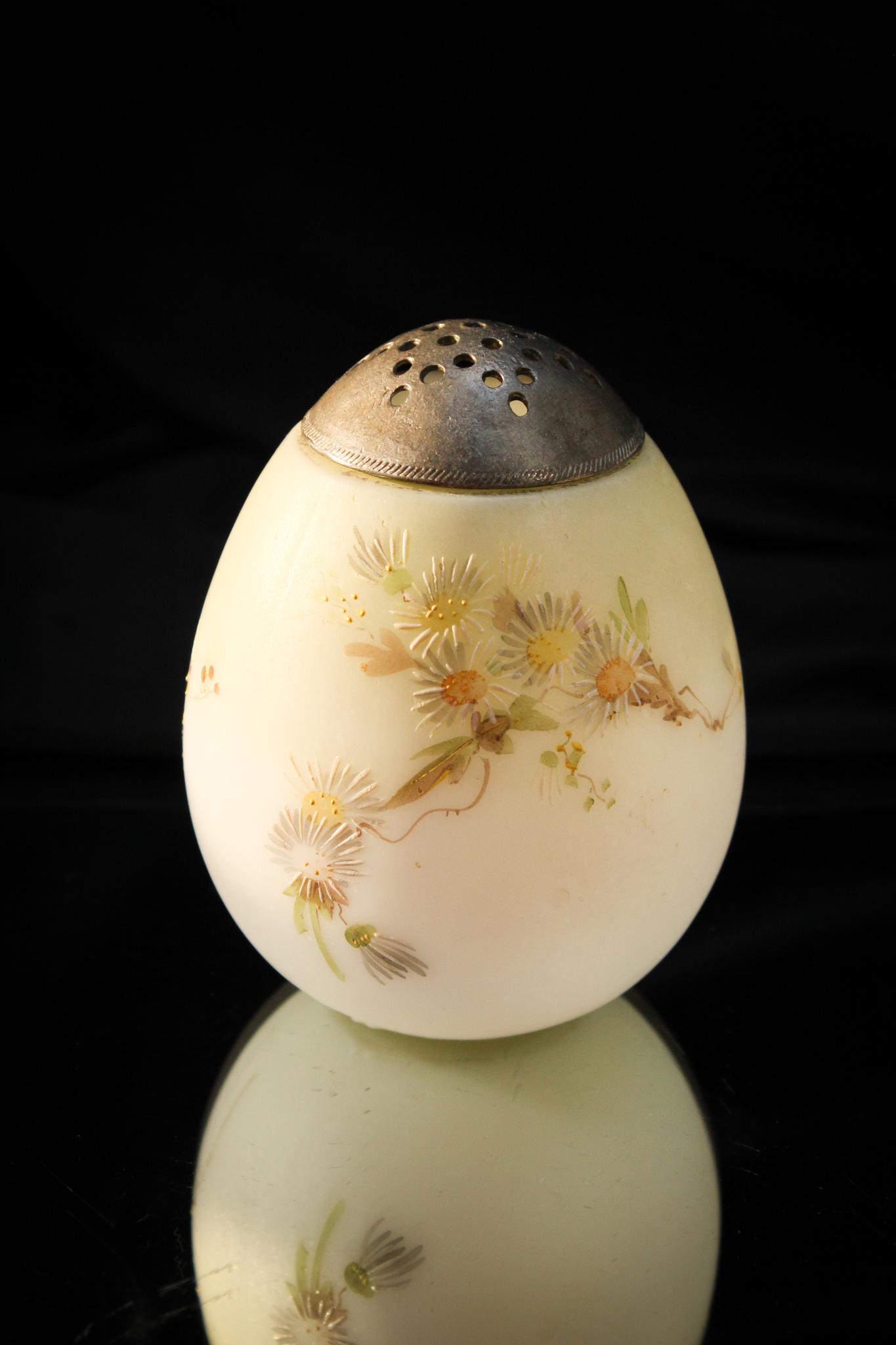 Mt. washington Victorian Egg Sugar Shaker (1 of 5)