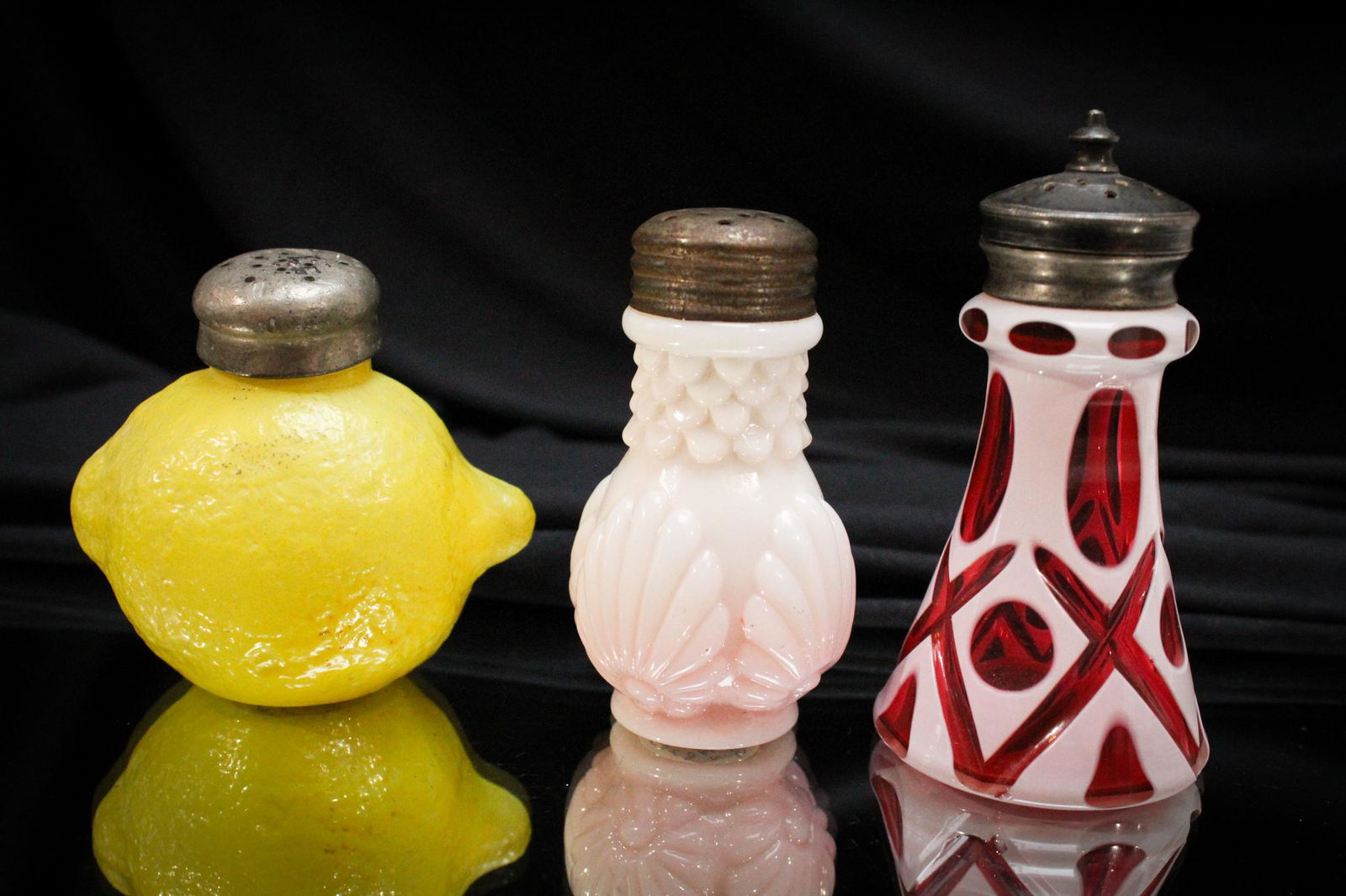 3 pc. Lot Victorian Glass Scarce Salt Shakers (1 of 7)