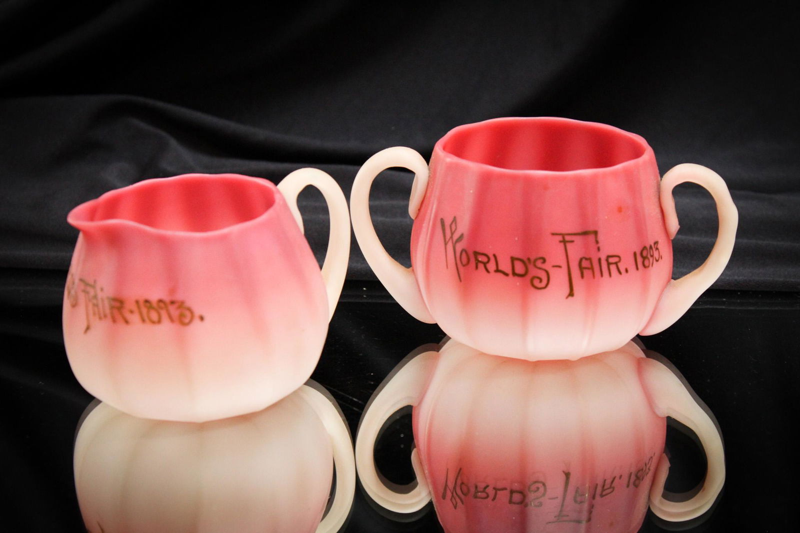 New England Peachblow World's Fair Creamer & Sugar (1 of 7)