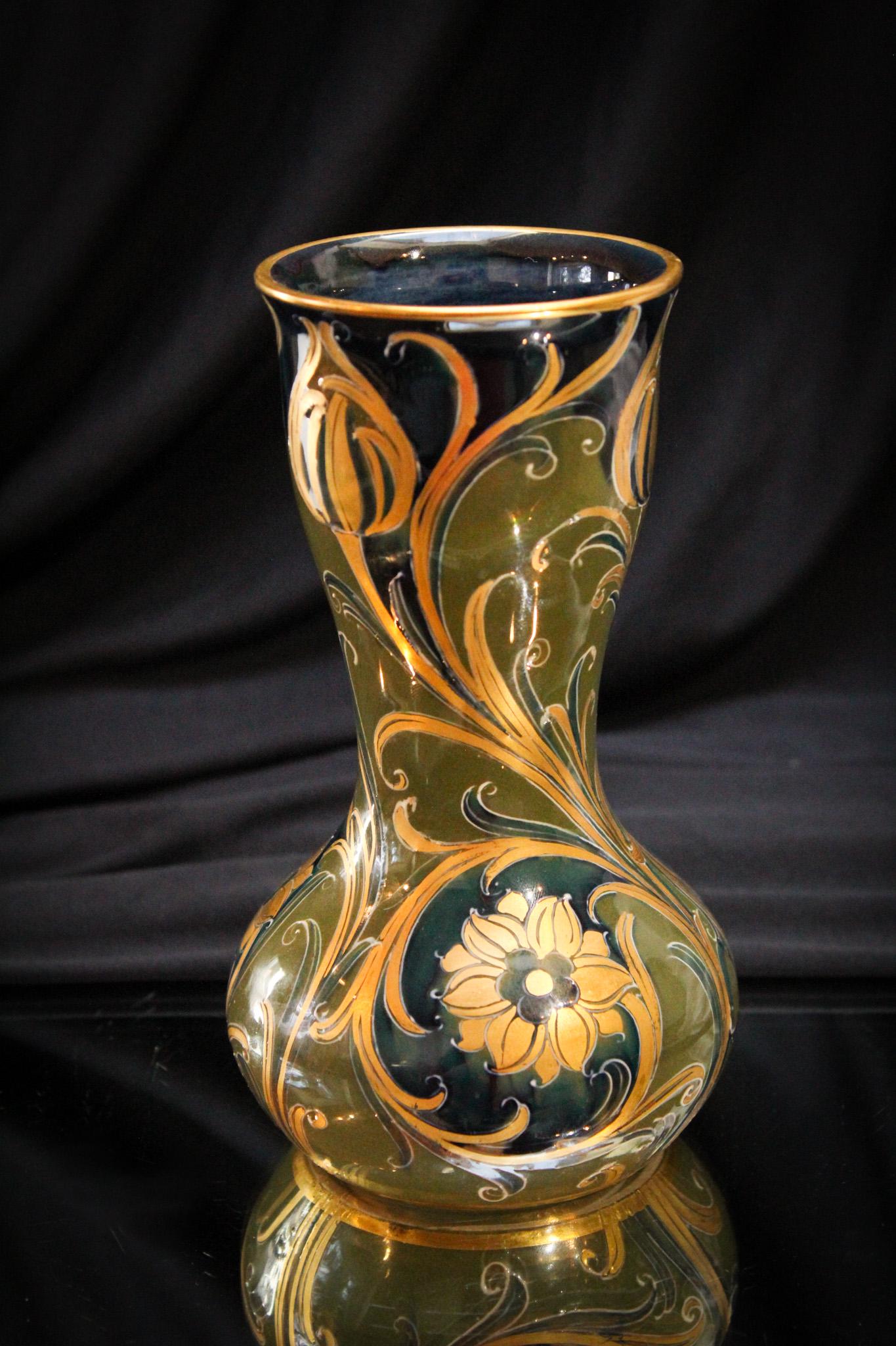 MacIntyre Moorcroft Florian 6 1/2" Vase (1 of 6)