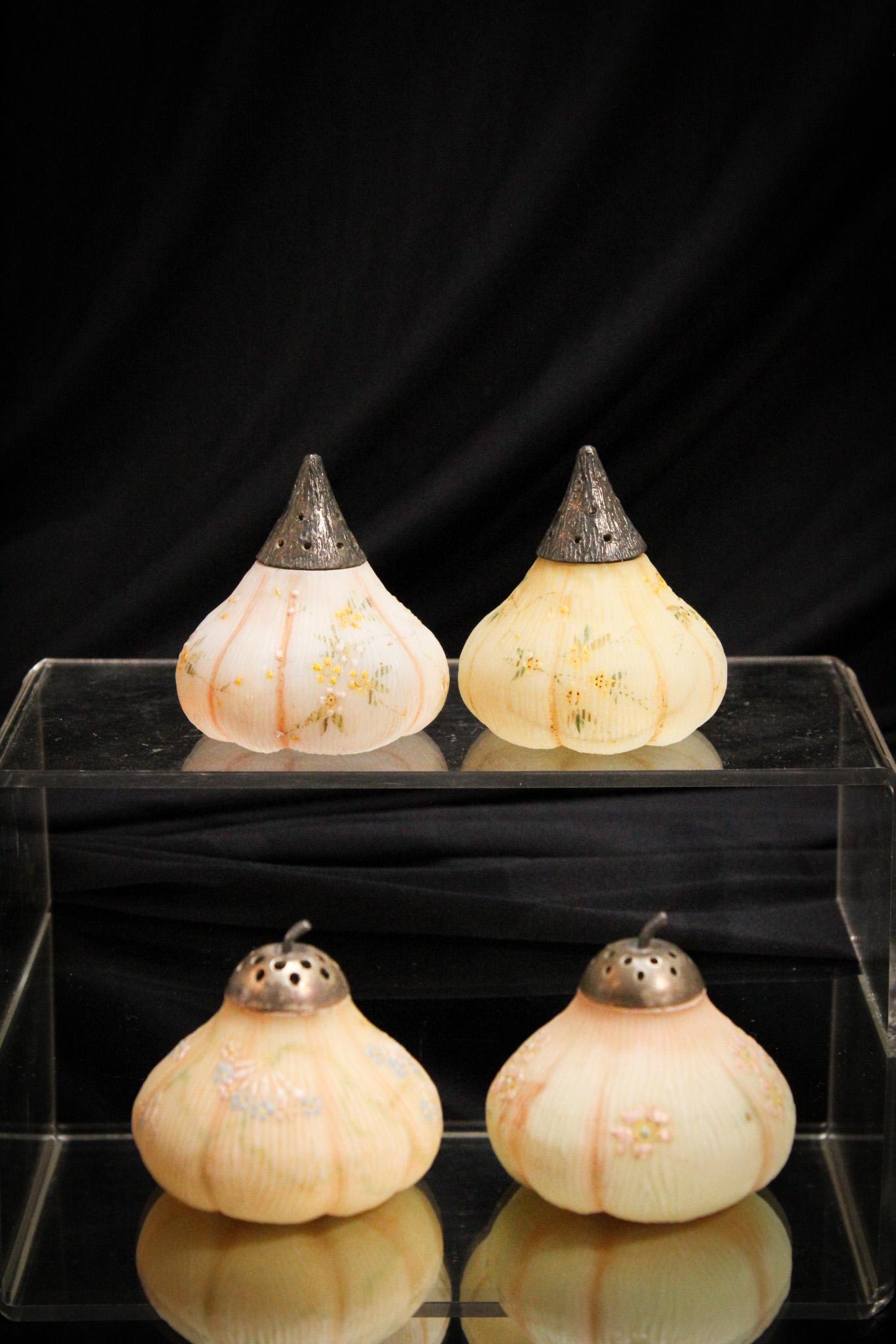 4 pc Lot Mt. Washington Glass Fig Salt Shakers (1 of 6)