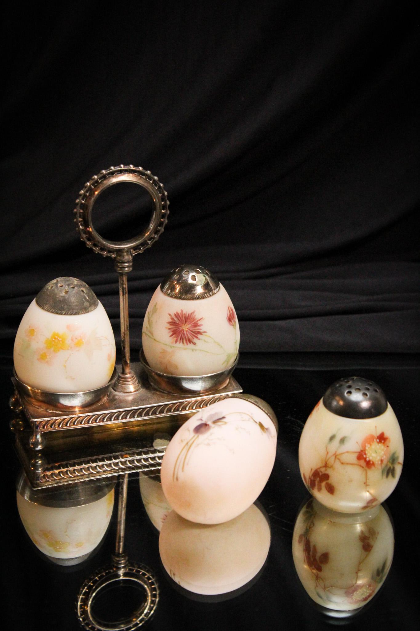 Lot Victorian Mt. Washington Salt Shakers (1 of 7)