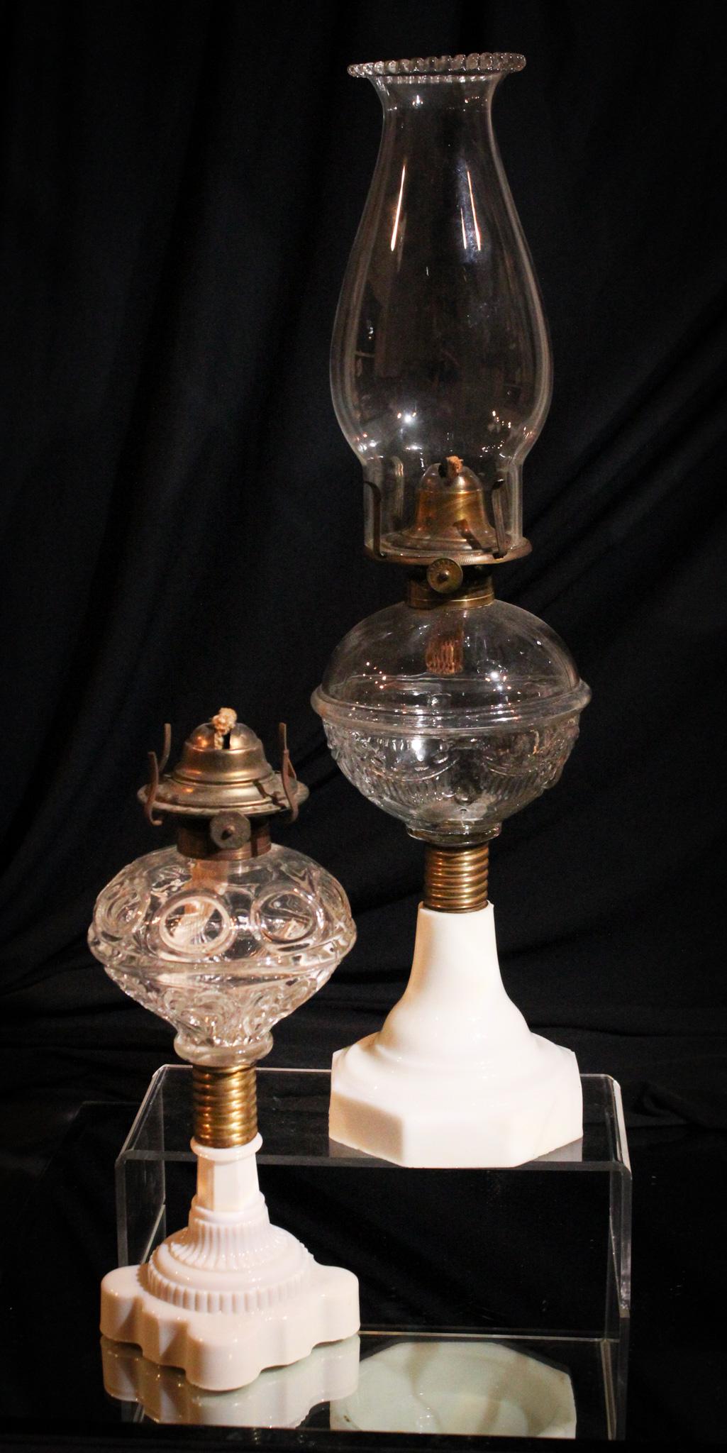 2 pc Lot Victorian Atterbury & More Oil lamps (1 of 8)