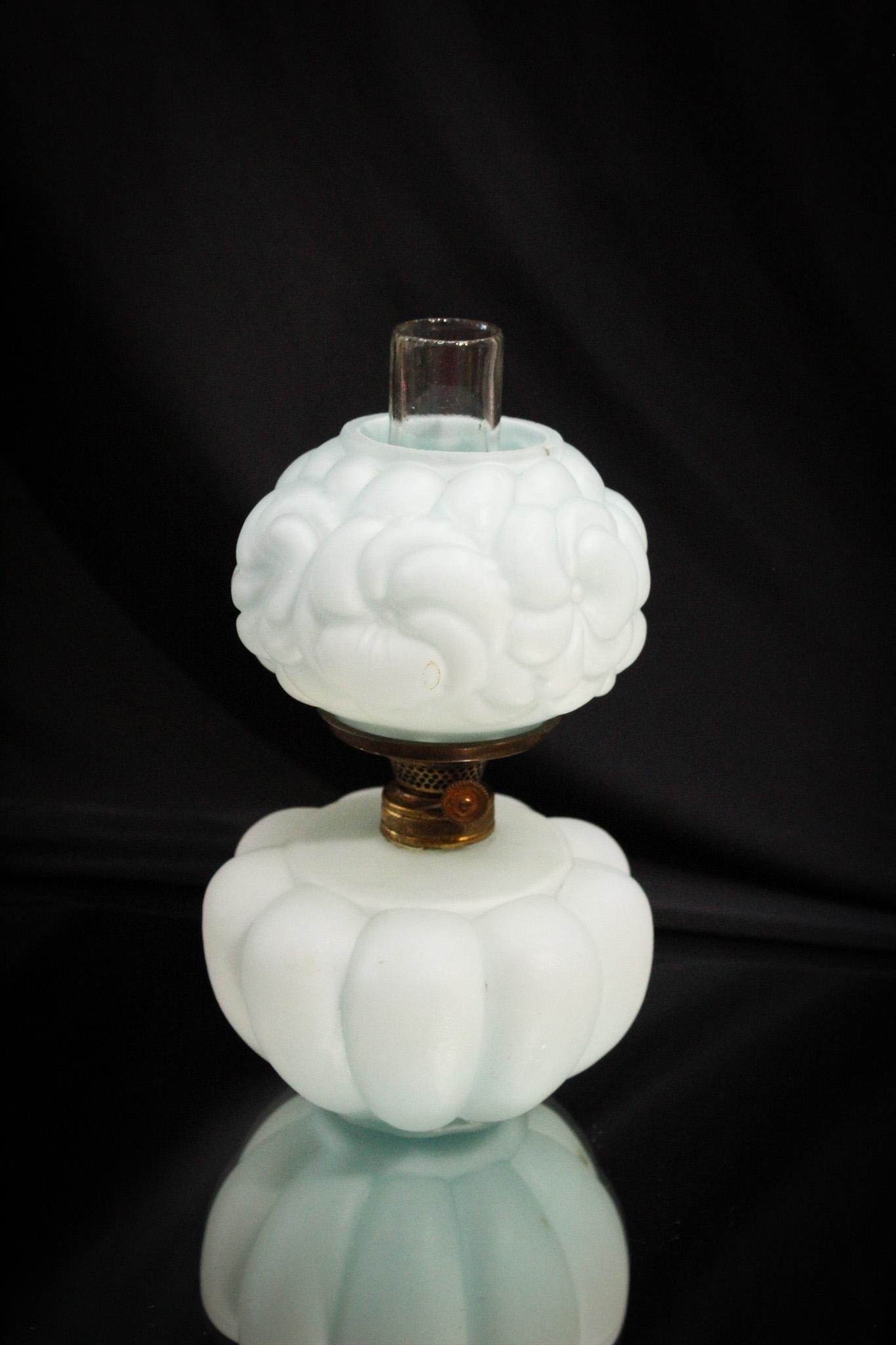 Victorian Consolidated Glass Cased Miniature Oil Lamp (1 of 7)