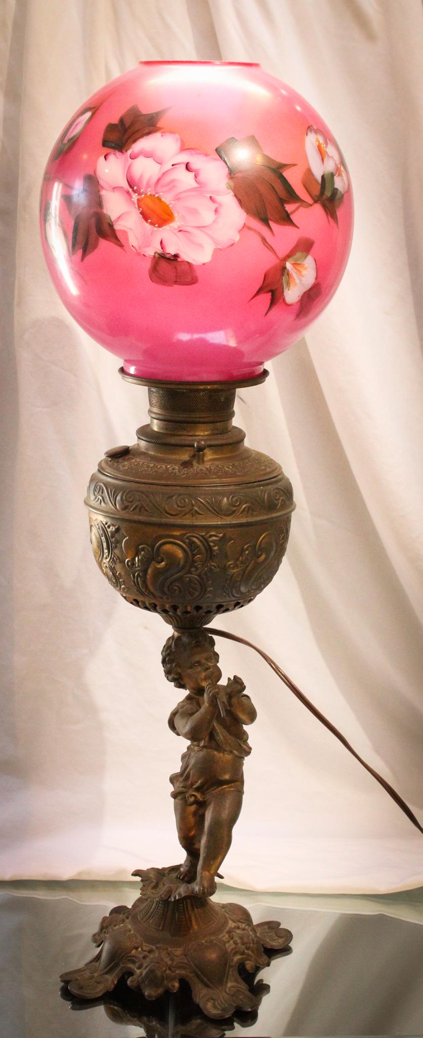 Victorian Cherub Banquet Lamp Hand Painted Shade (1 of 12)