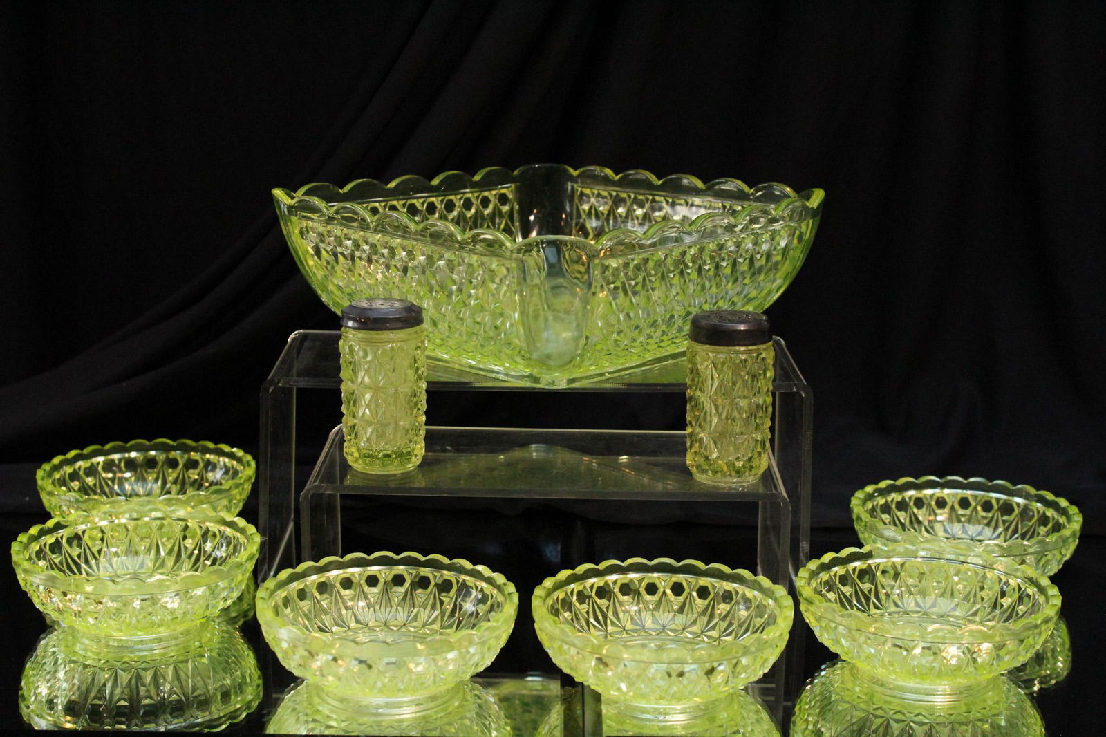 Mega Magnum Auctions 9 pc Lot Vaseline Victorian Glass (1 of 7)