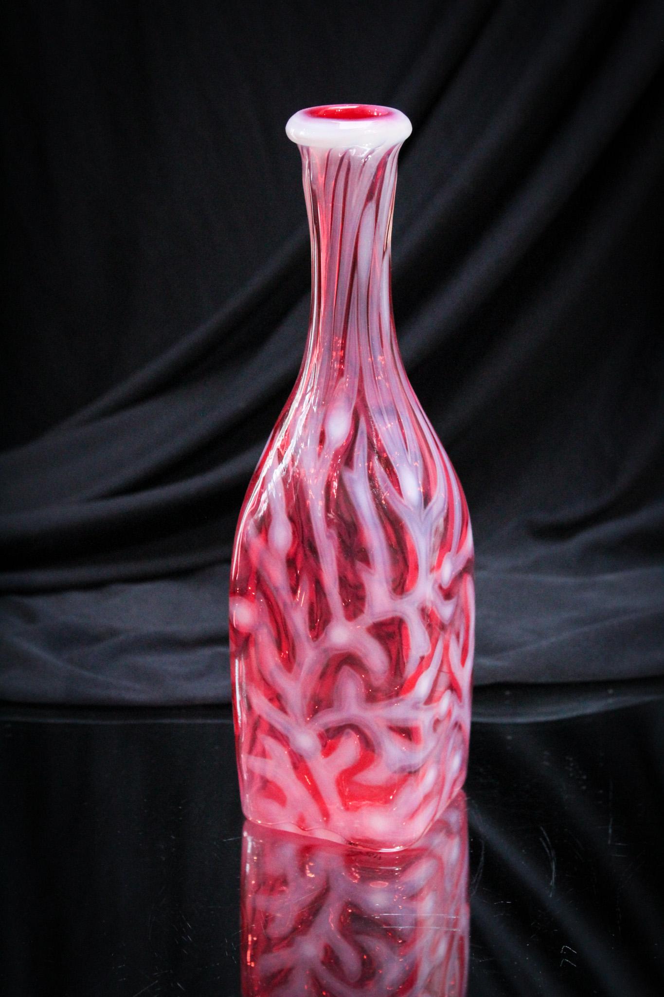 Very Rare Hobb's Seaweed Cranberry Opalescent Barber Bottle (1 of 4)