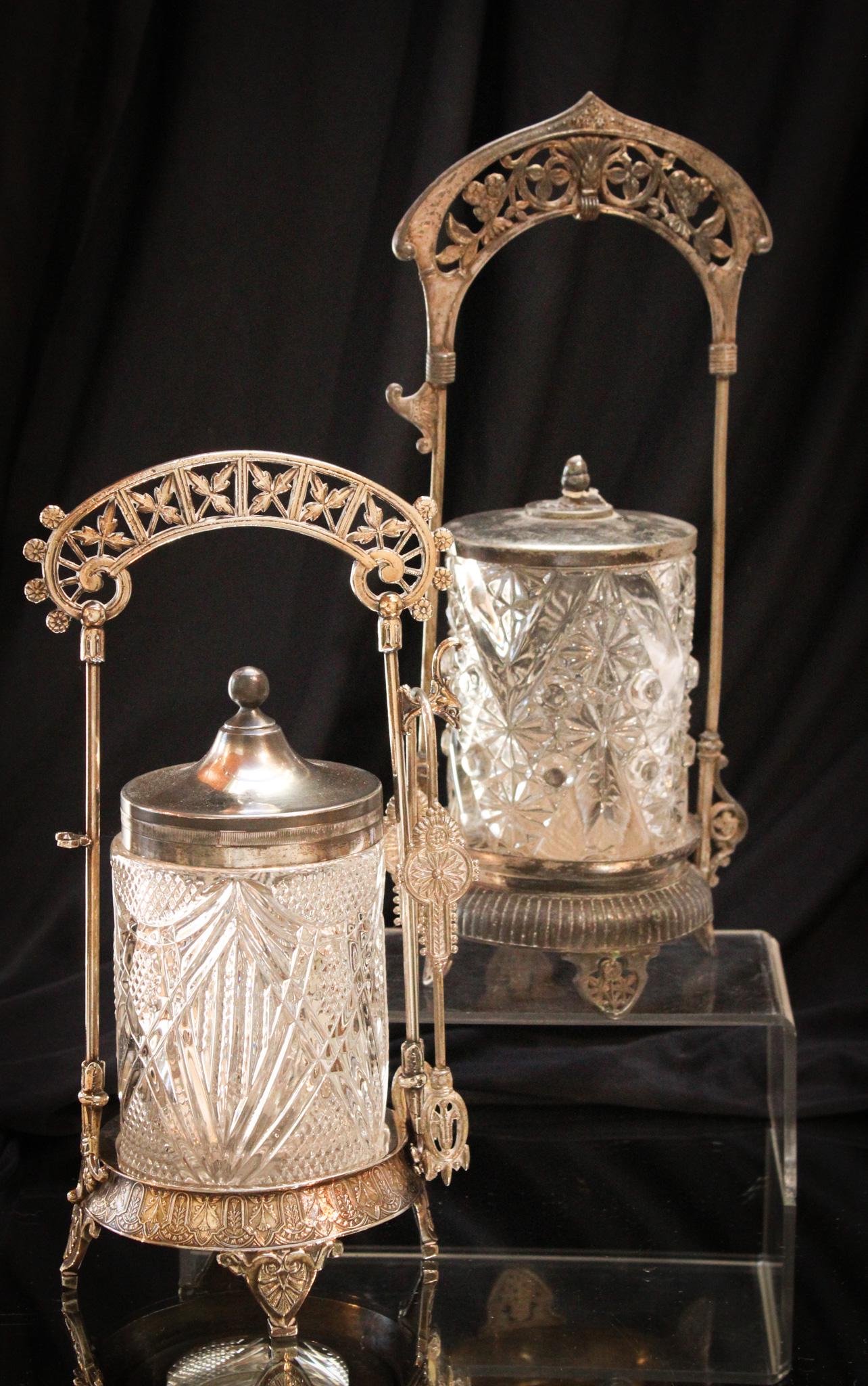 2 pc Lot Victorian Meriden & Derby Silverplate Pickle Castors (1 of 8)