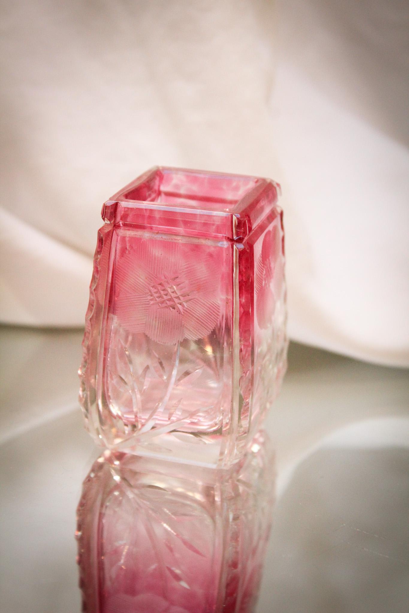 Cranberry Cut to Clear Victorian Toothpick Holder: Wonderful Cranberry cut to clear toothpick holder with engraved flowers and notched corners. Very nice. It stands 2 1/2" tall.