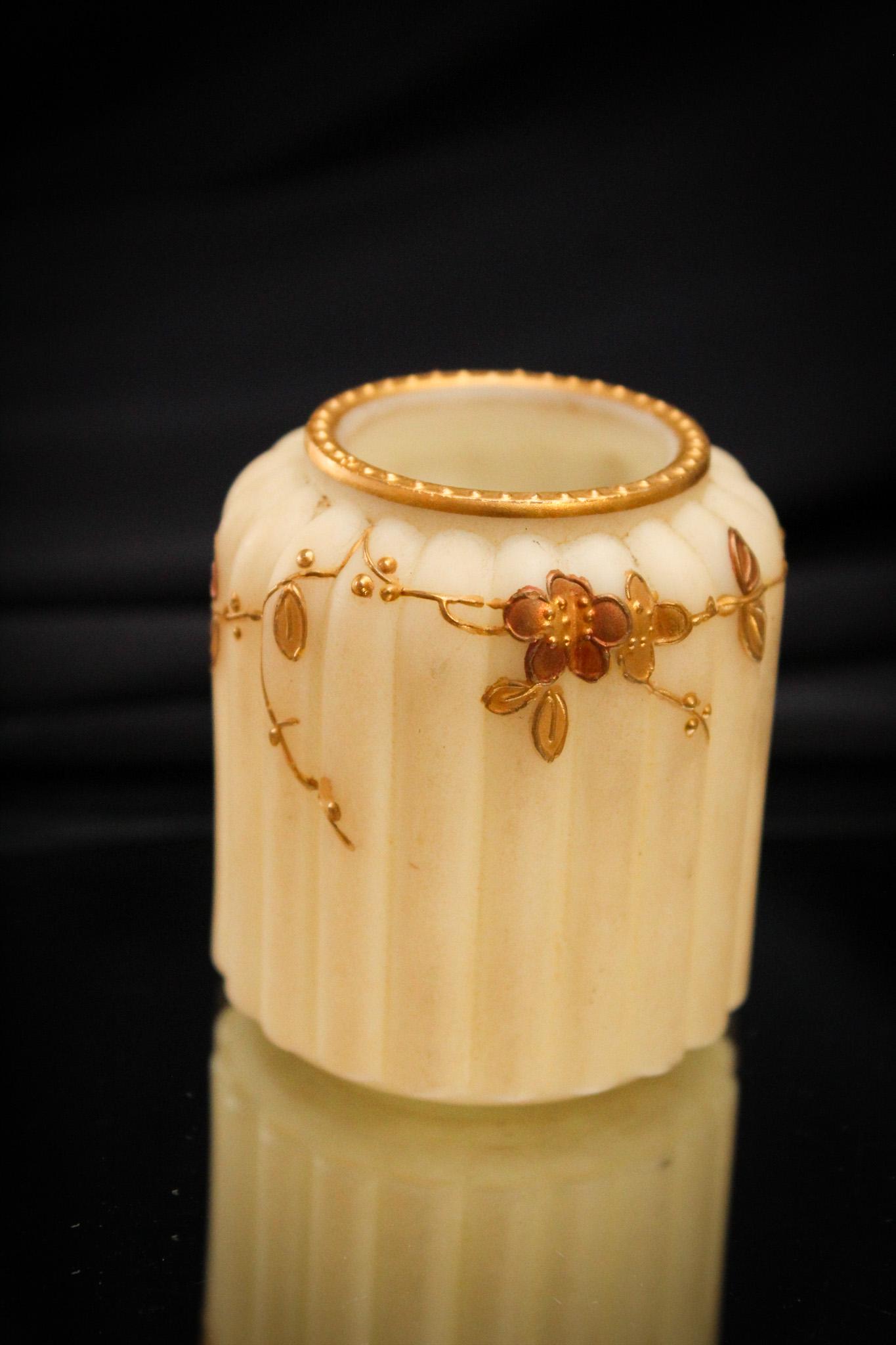 Mt. Washington Pillar Mold Victorian Gilt Toothpick Holder (1 of 4)