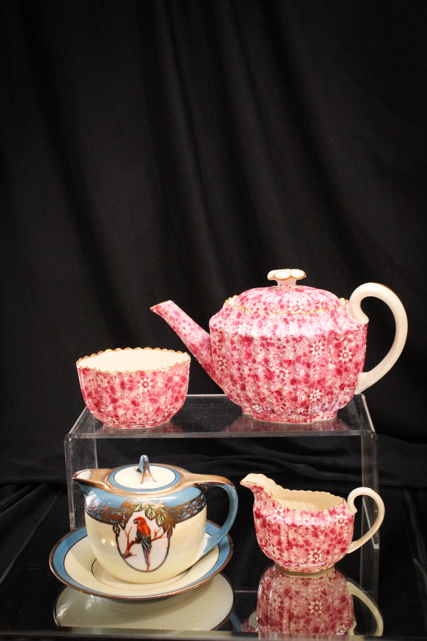 4 pc Lot Porcelain Items (1 of 11)