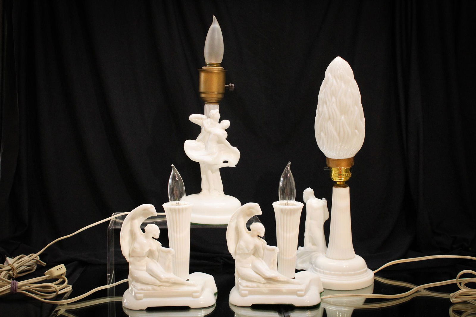 4 pc Lot Art deco Opaque Glass Figural Boudoir Lamps (1 of 11)