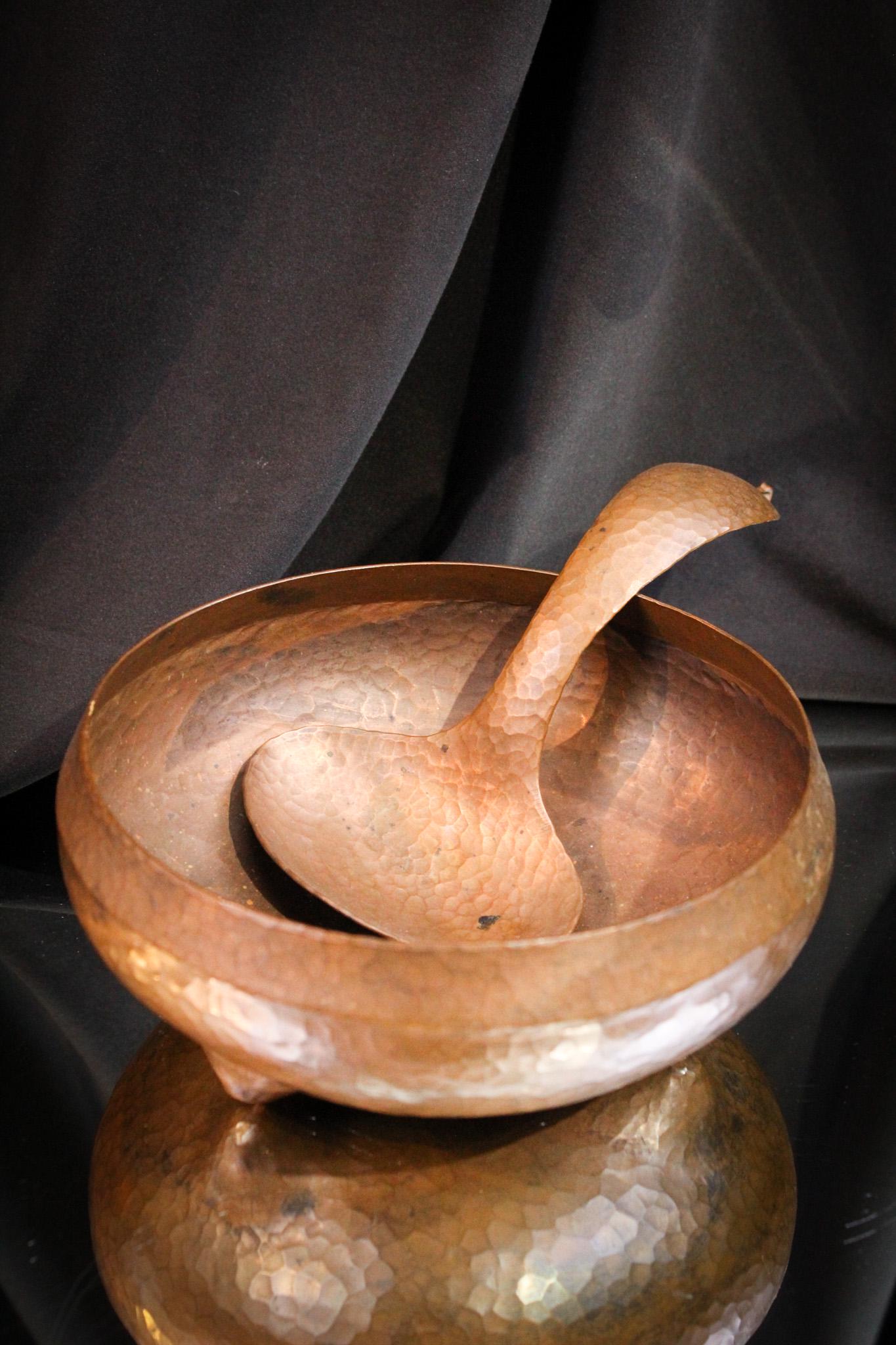 Roycroft Copper Arts & Crafts Bowl & Ladle (1 of 8)