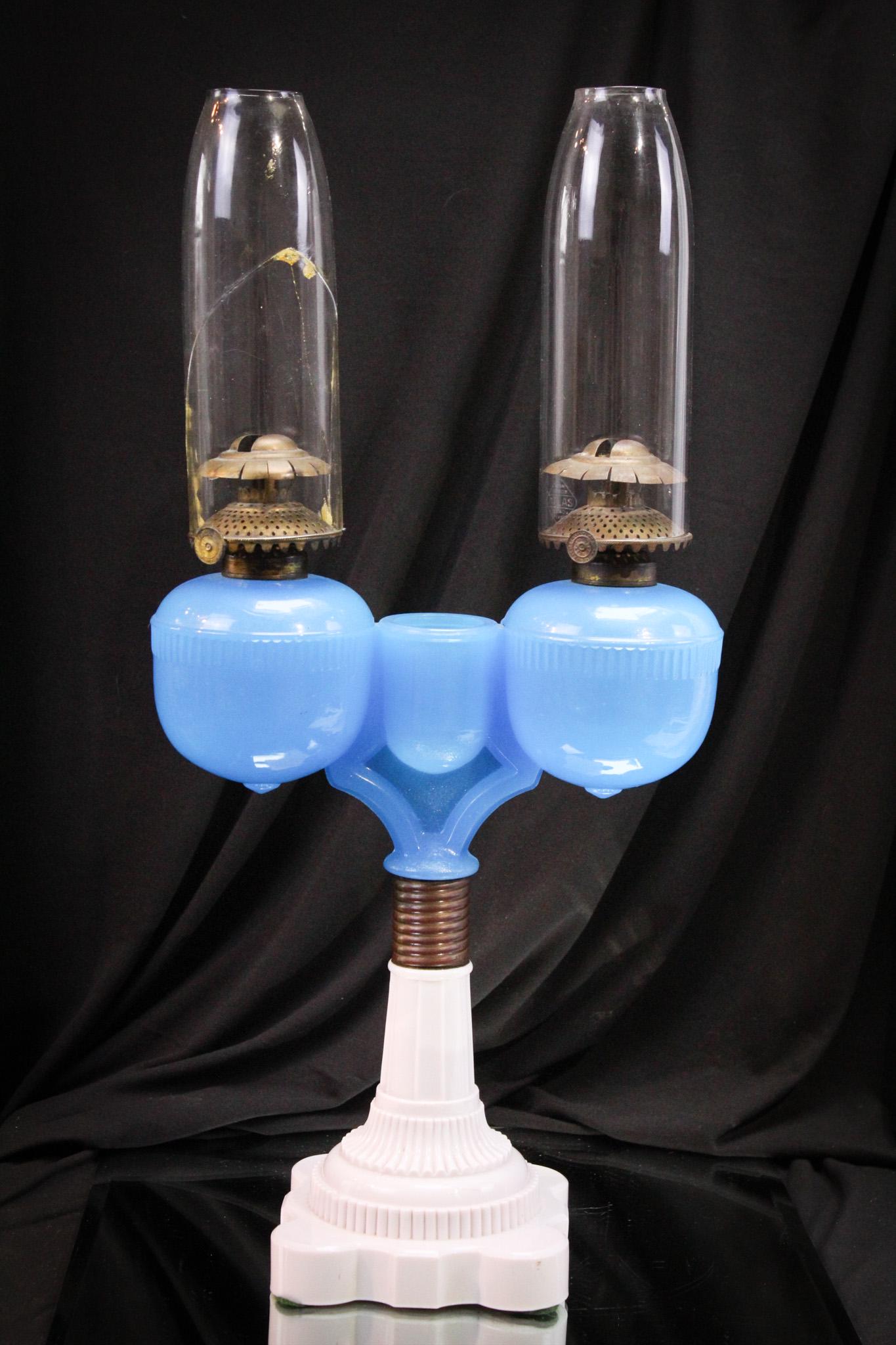 Ripley Victorian Wedding Oil Lamp (1 of 11)