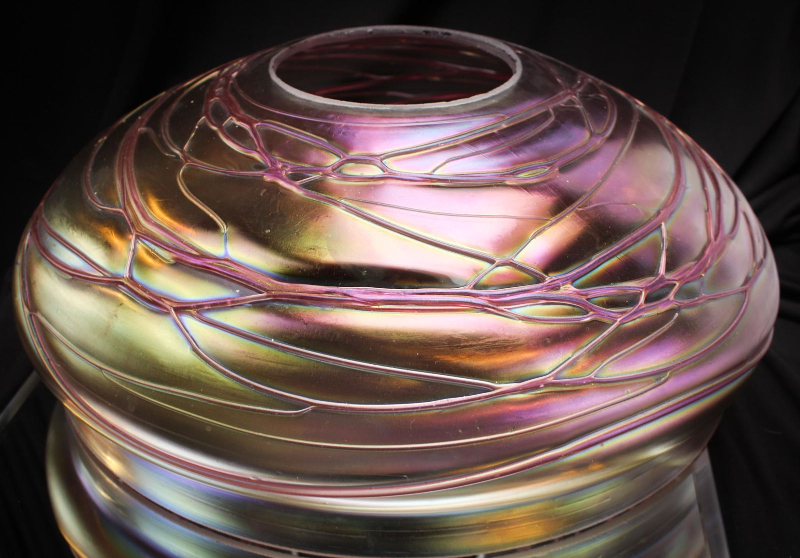 Palme Konig 13" Threaded Irridescent Shade (1 of 13)