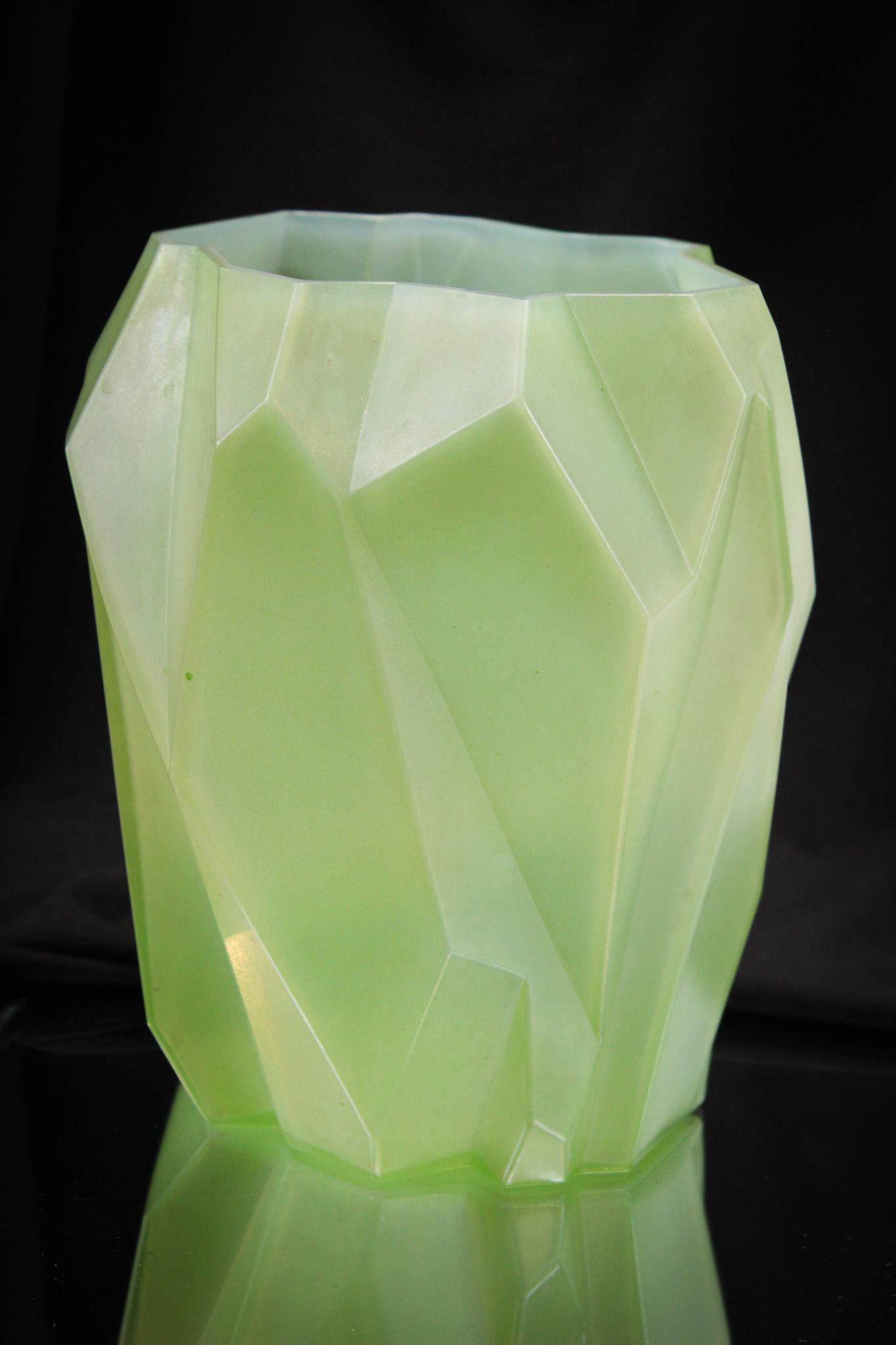 Consolidate Ruba Rombic Green Cased Glass 9" Vase (1 of 7)