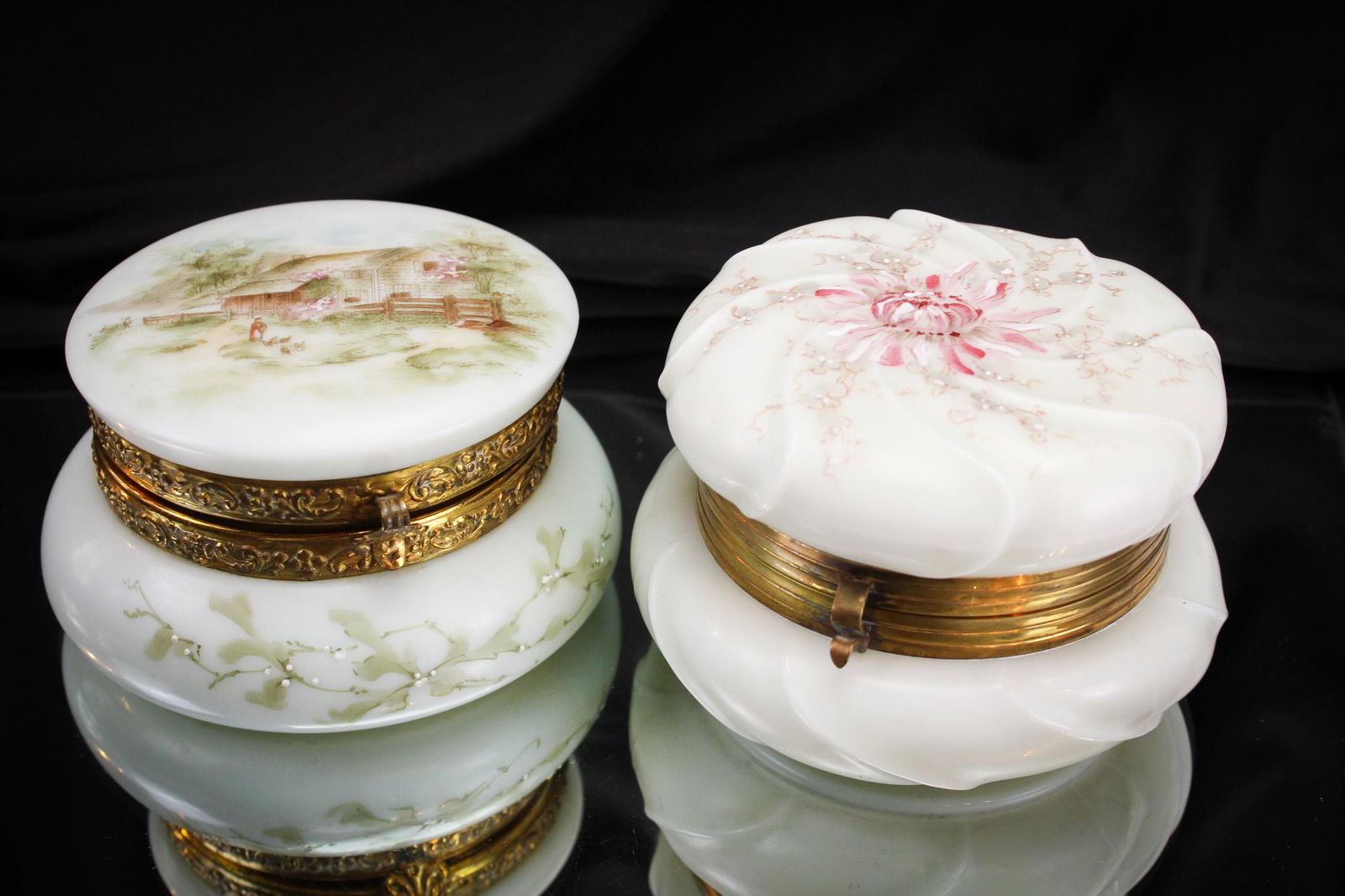 2 Victorian Wavecrest Boxes (1 of 10)