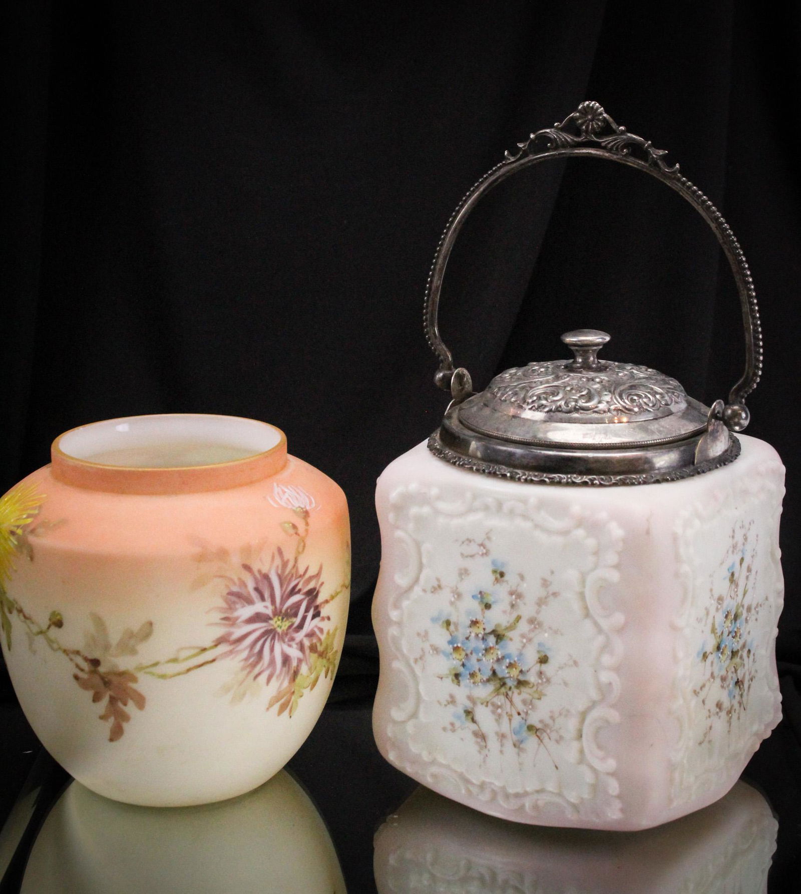 2 pc Lot Wavecrest & Mt. Washington Glass Goodness & More (1 of 14)