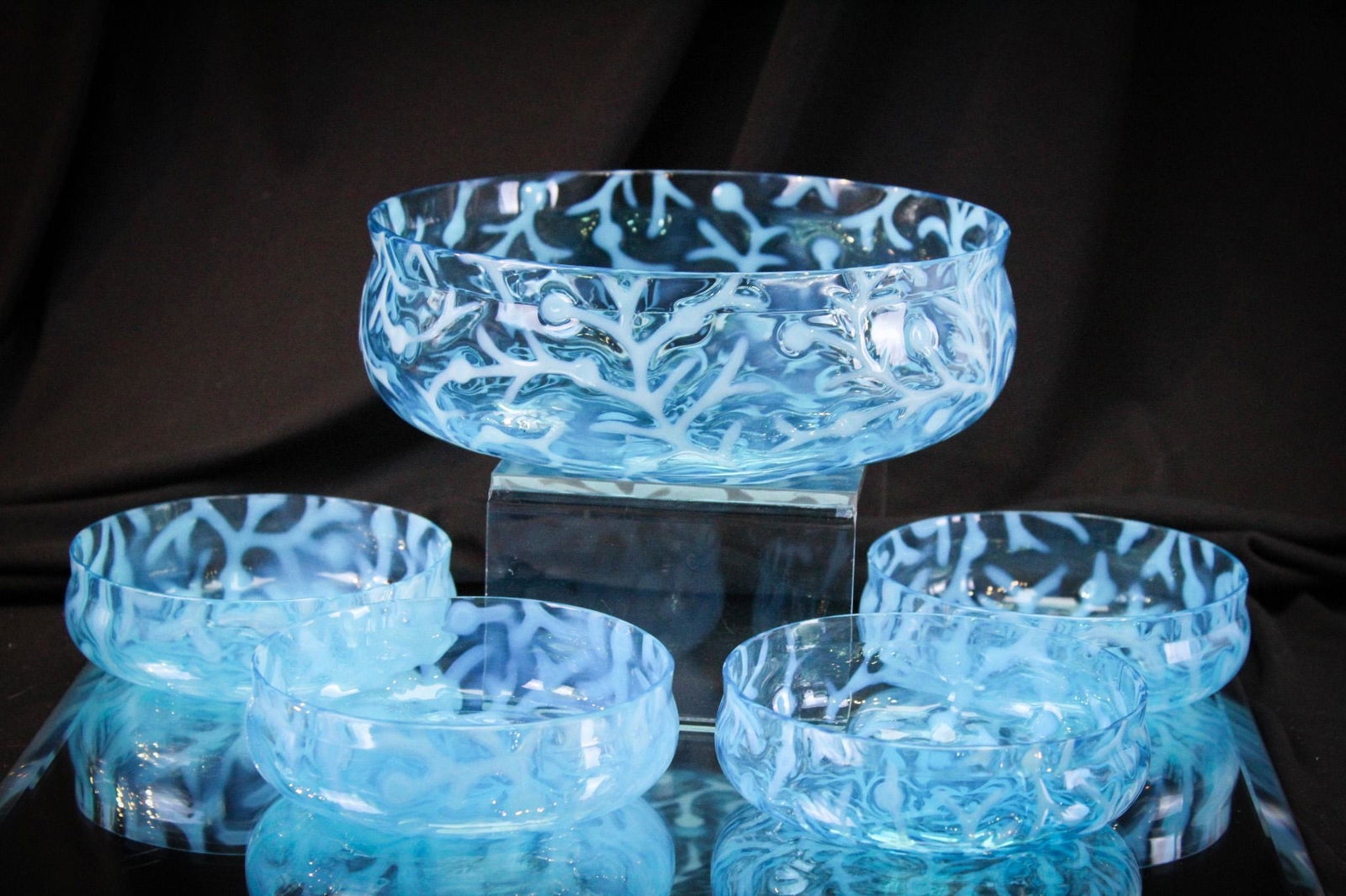 Hobb's Blue Opalescent Seaweed Berry Set (1 of 8)