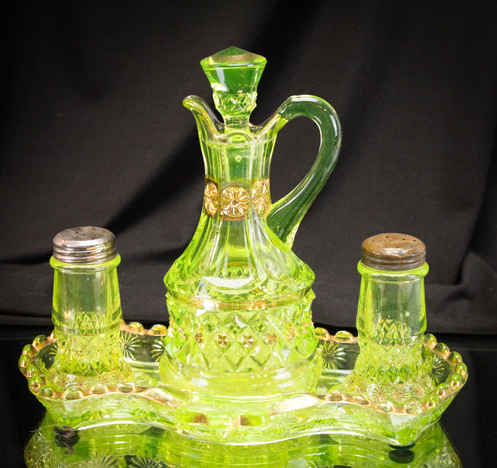 Riverside Vaseline Glass Petticoat Cruet Shaker Condiment Set (1 of 17)