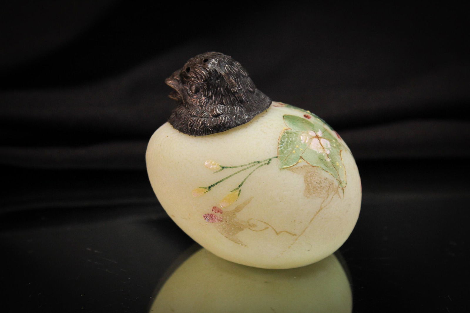 Mt. Washington Victorian Chick Head Salt Shaker (1 of 7)